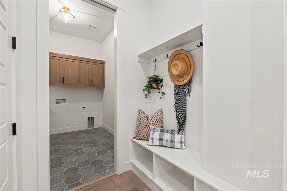 property viewer photo 38