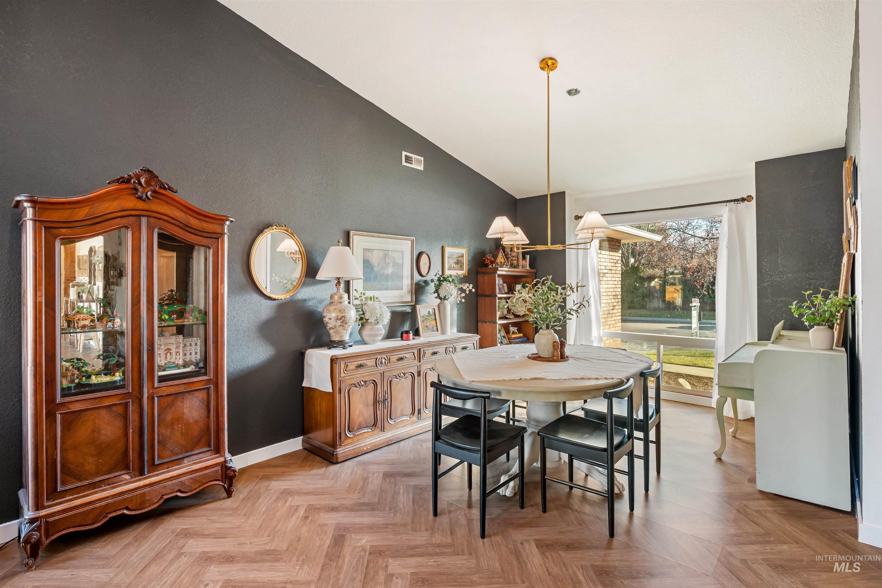 property viewer photo 13