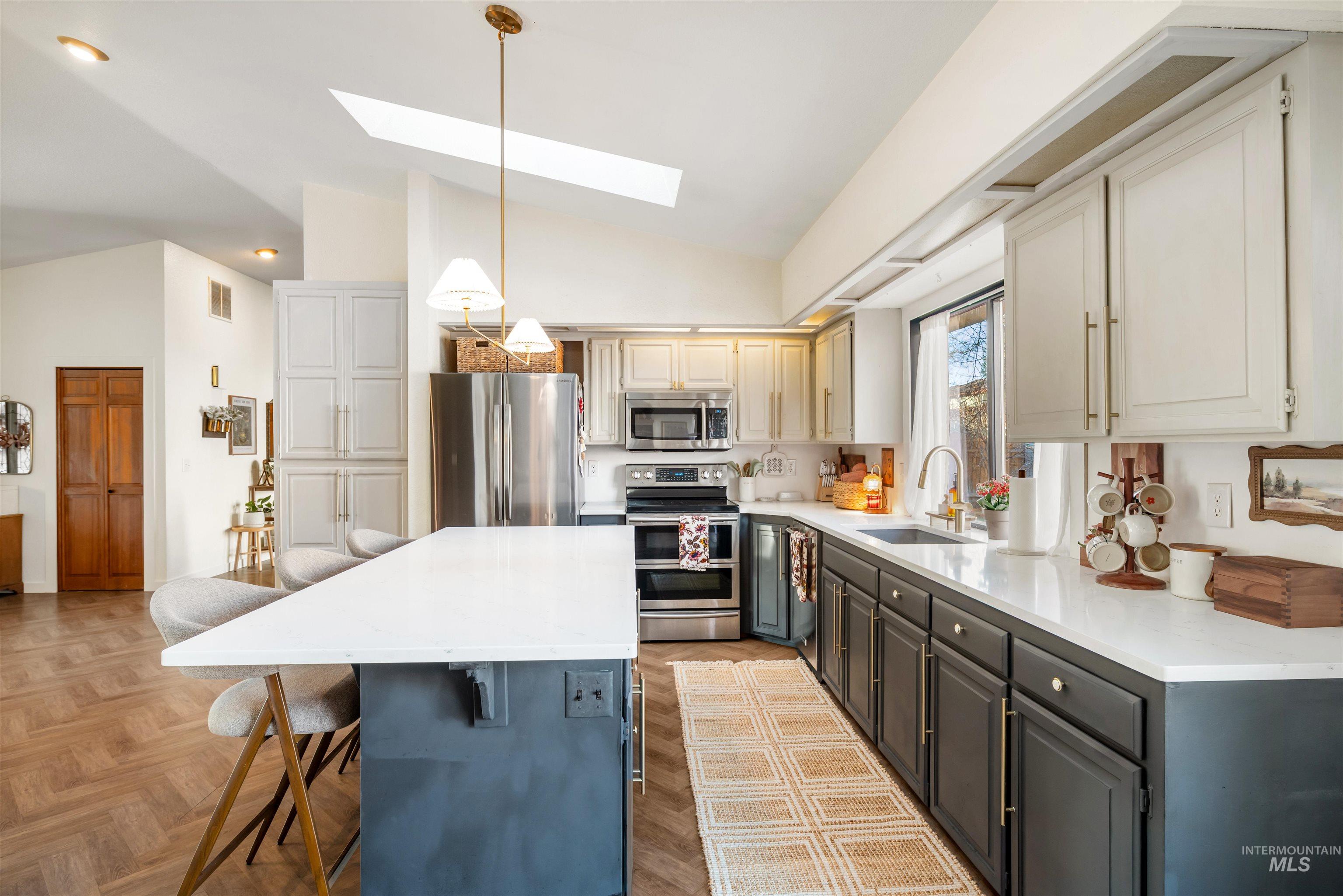 property viewer photo 15