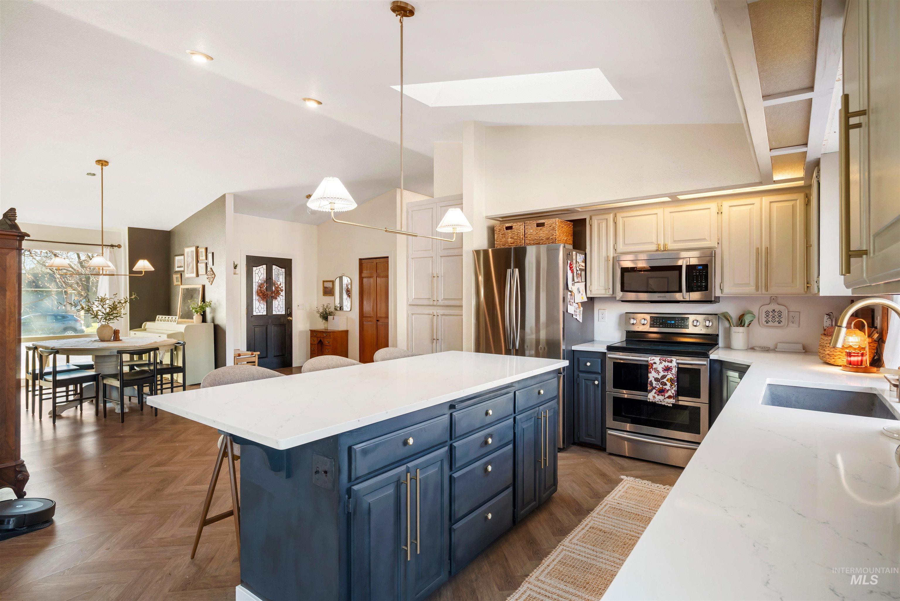 property viewer photo 16