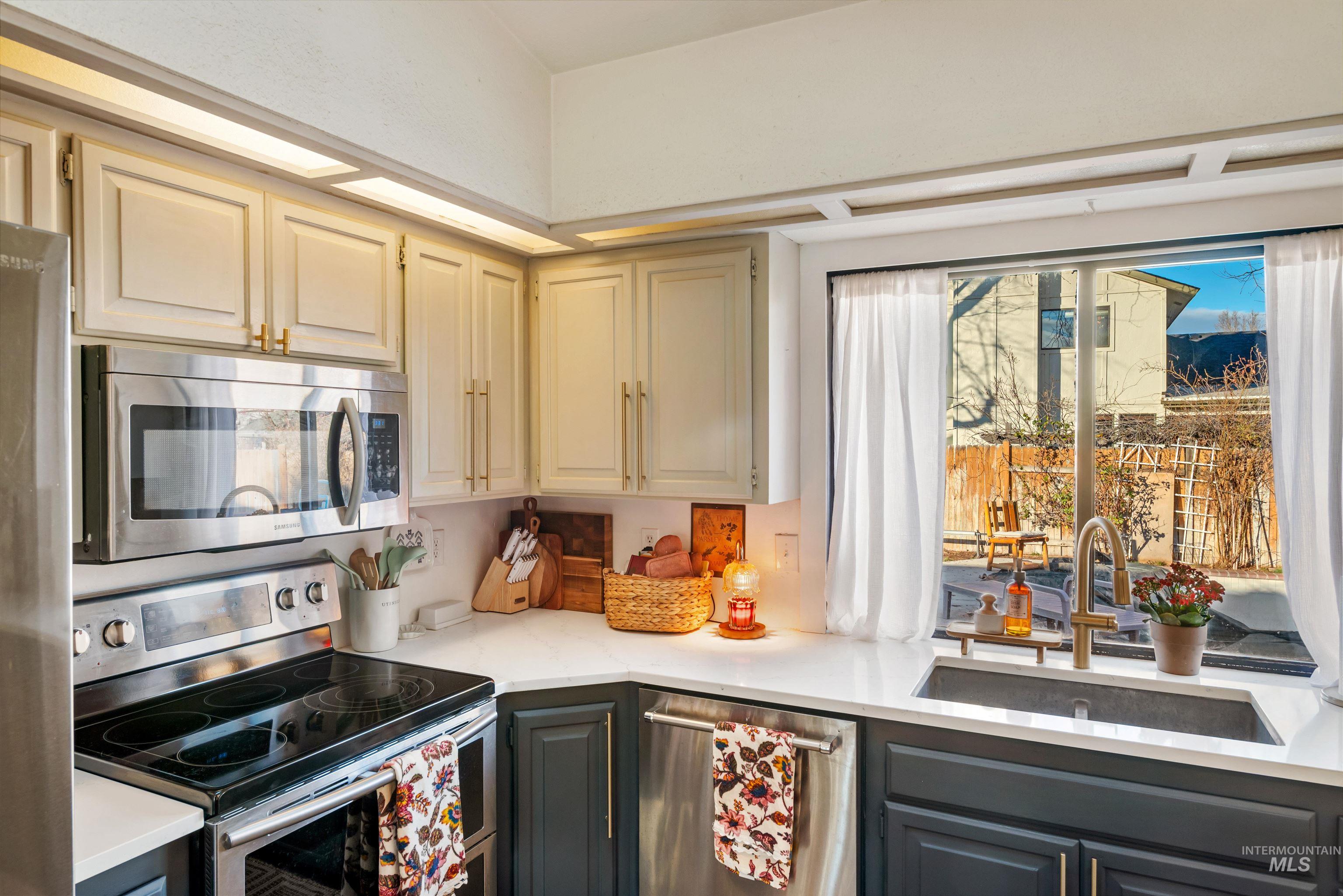 property viewer photo 17