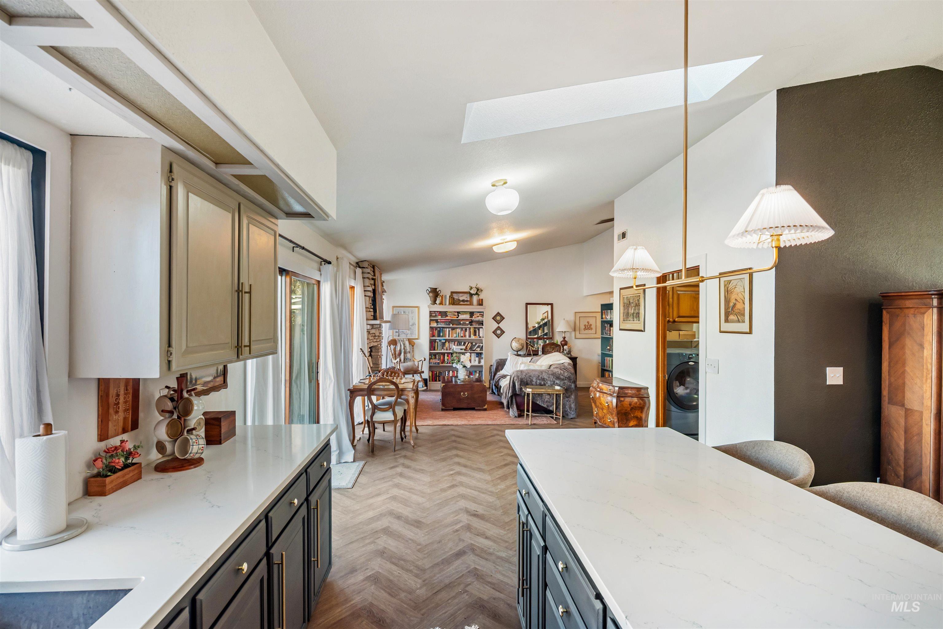 property viewer photo 18
