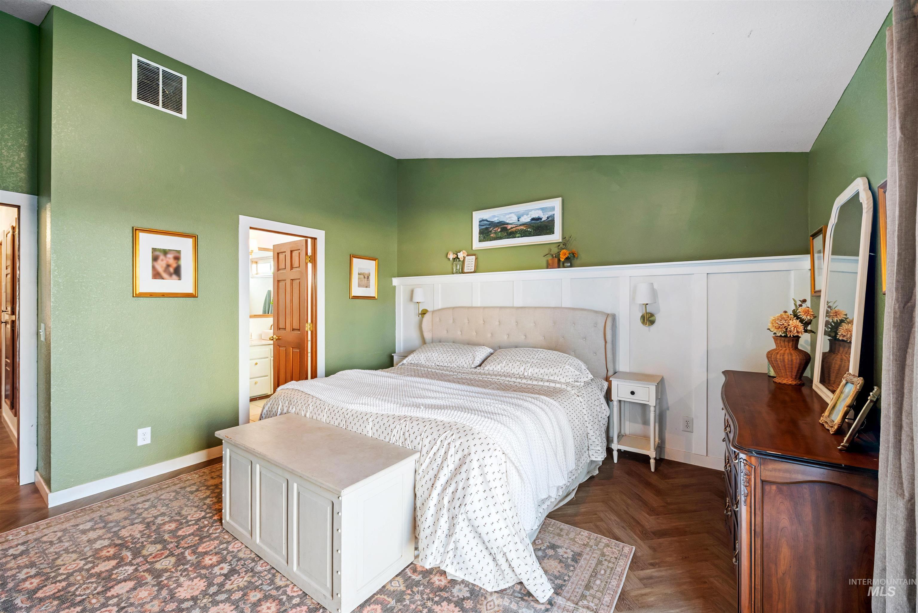 property viewer photo 26