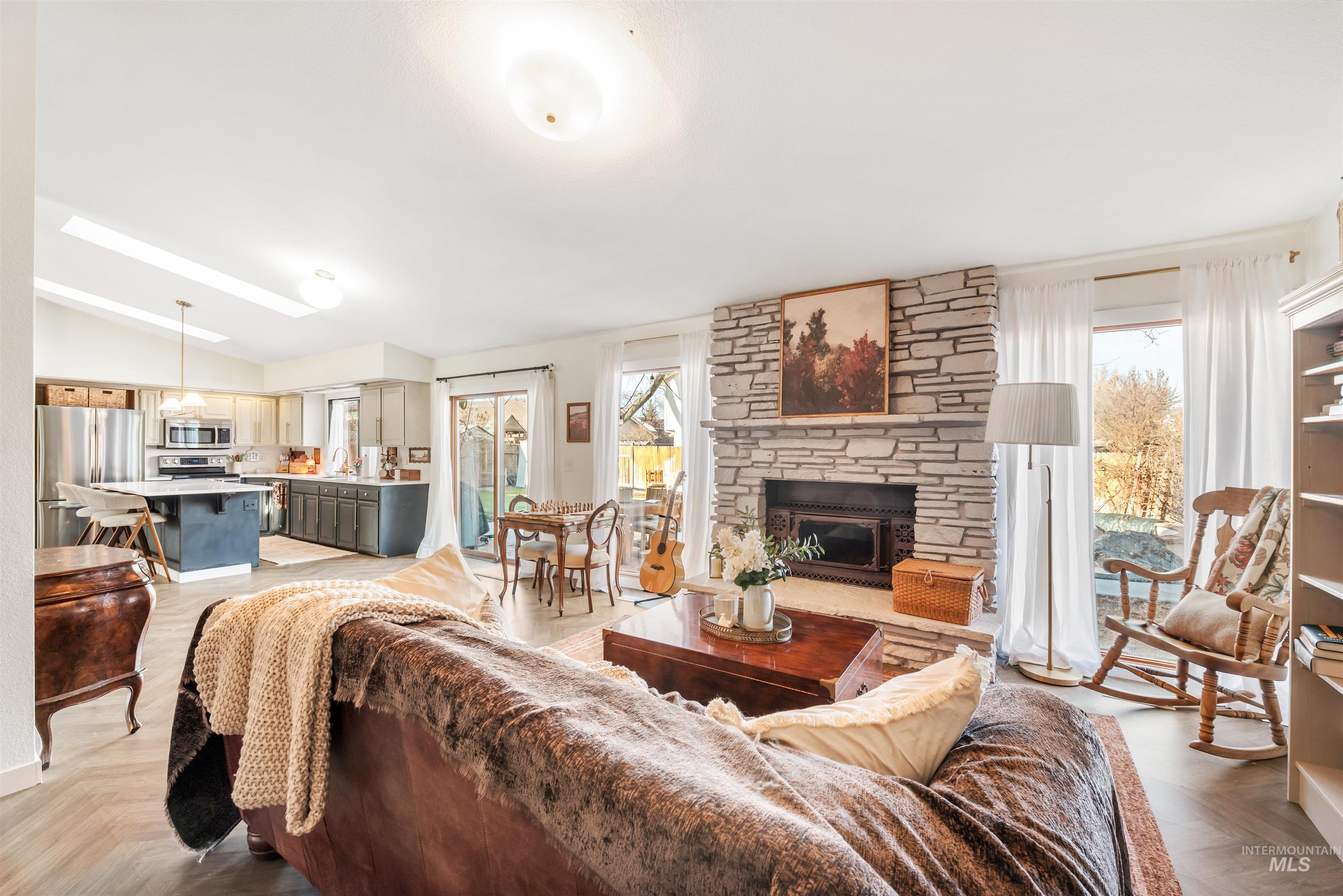 property viewer photo 8