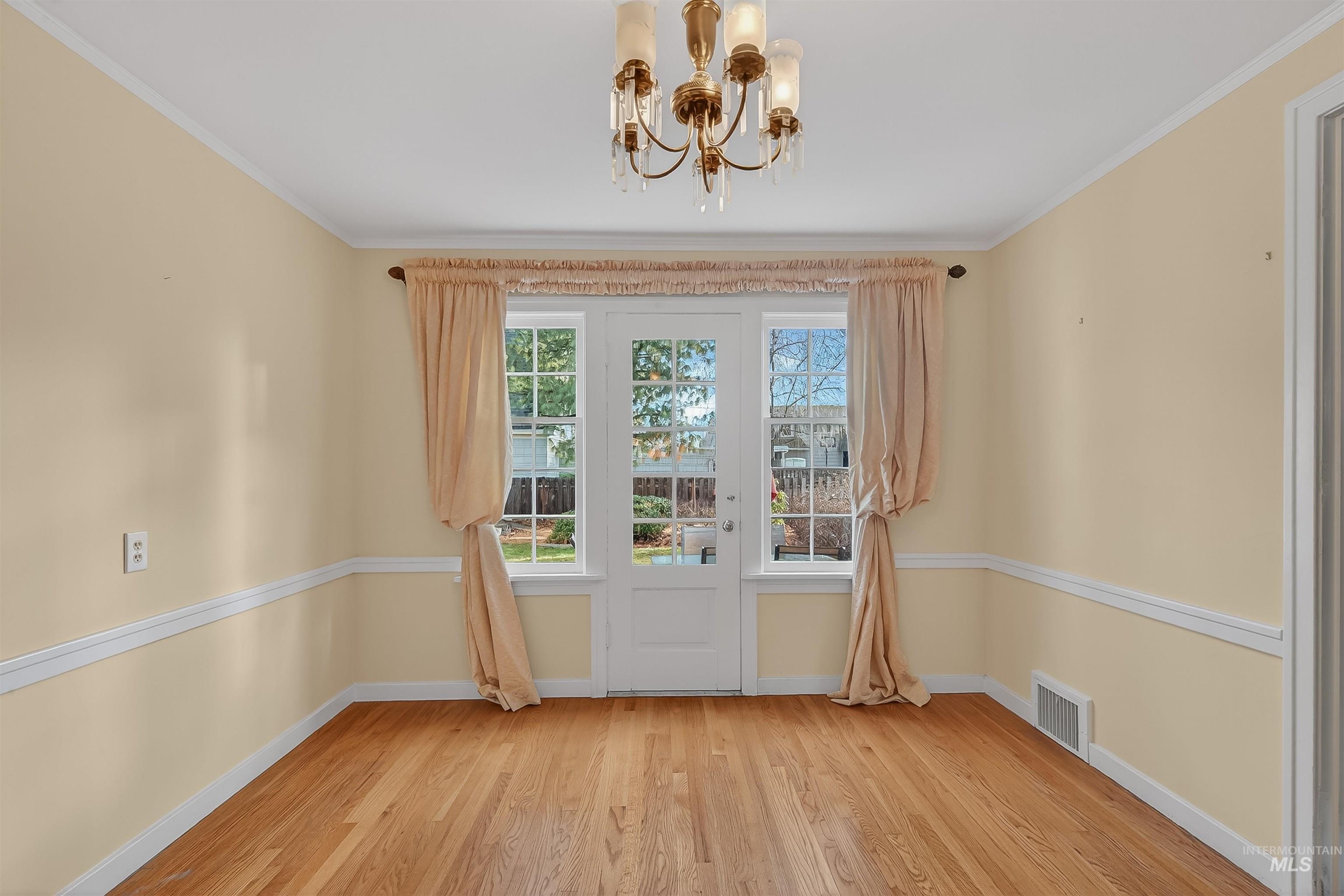 property viewer photo 10