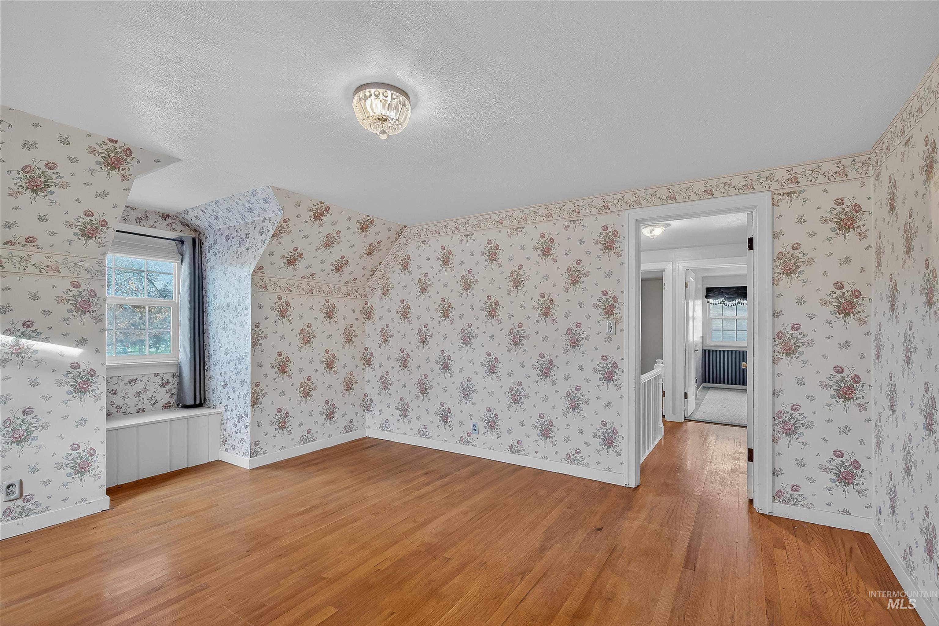 property viewer photo 19