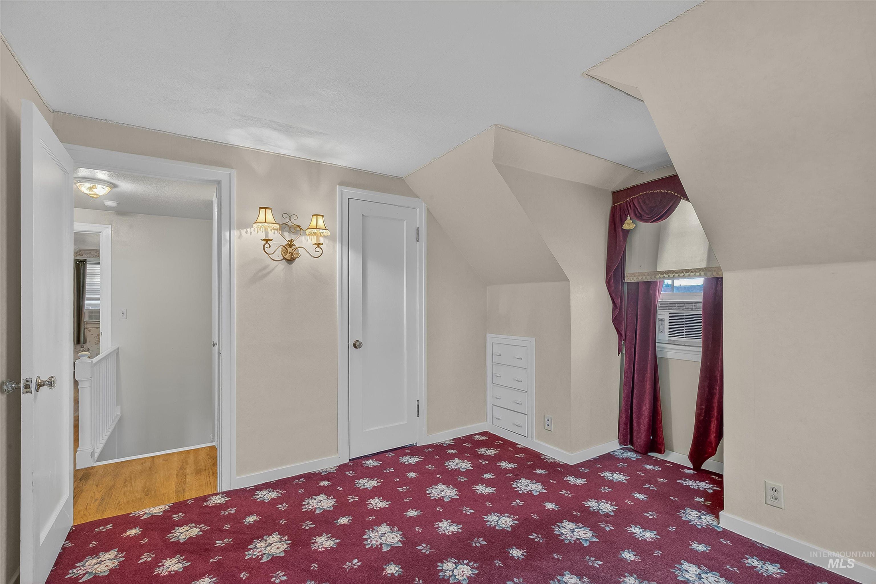 property viewer photo 23