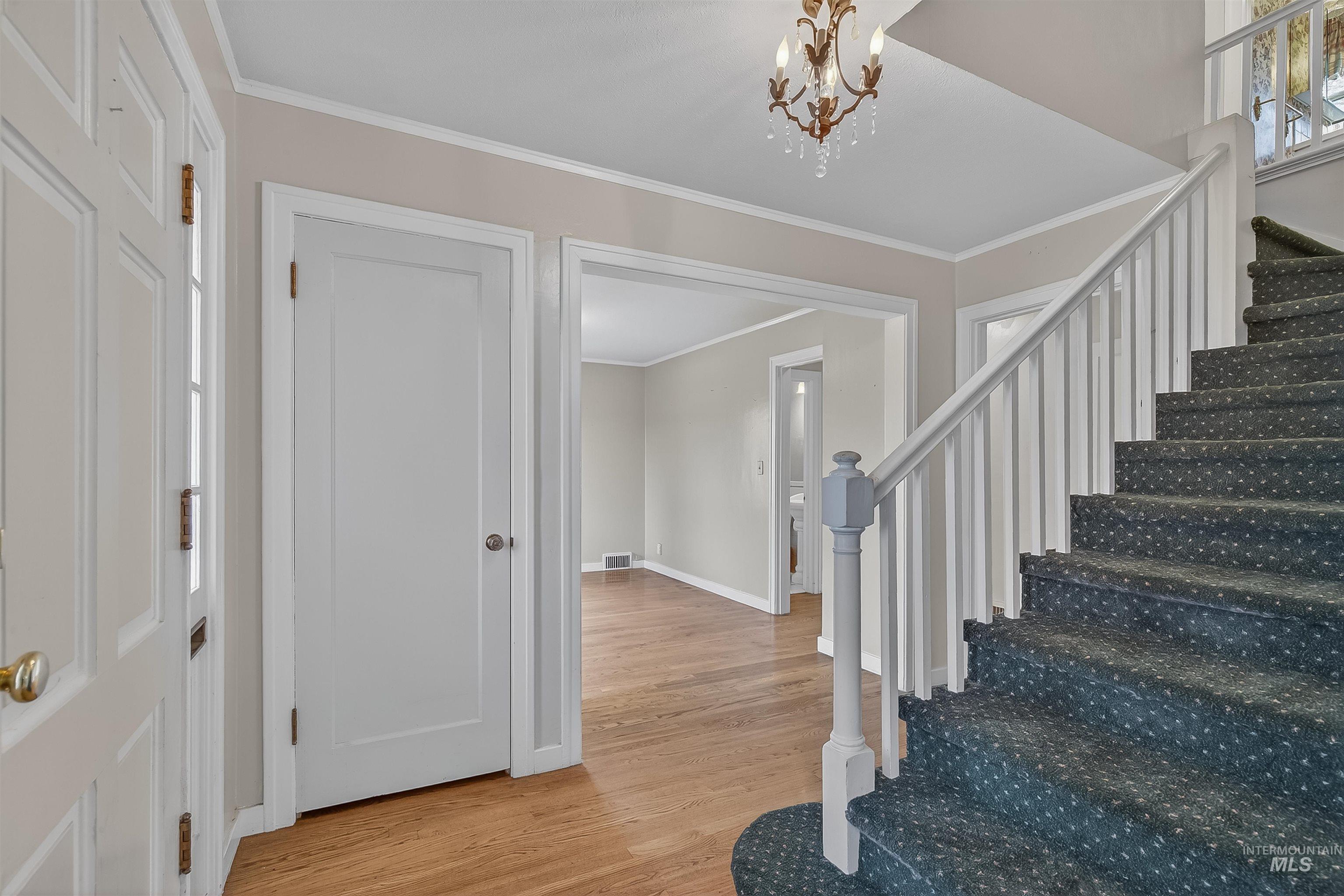 property viewer photo 3