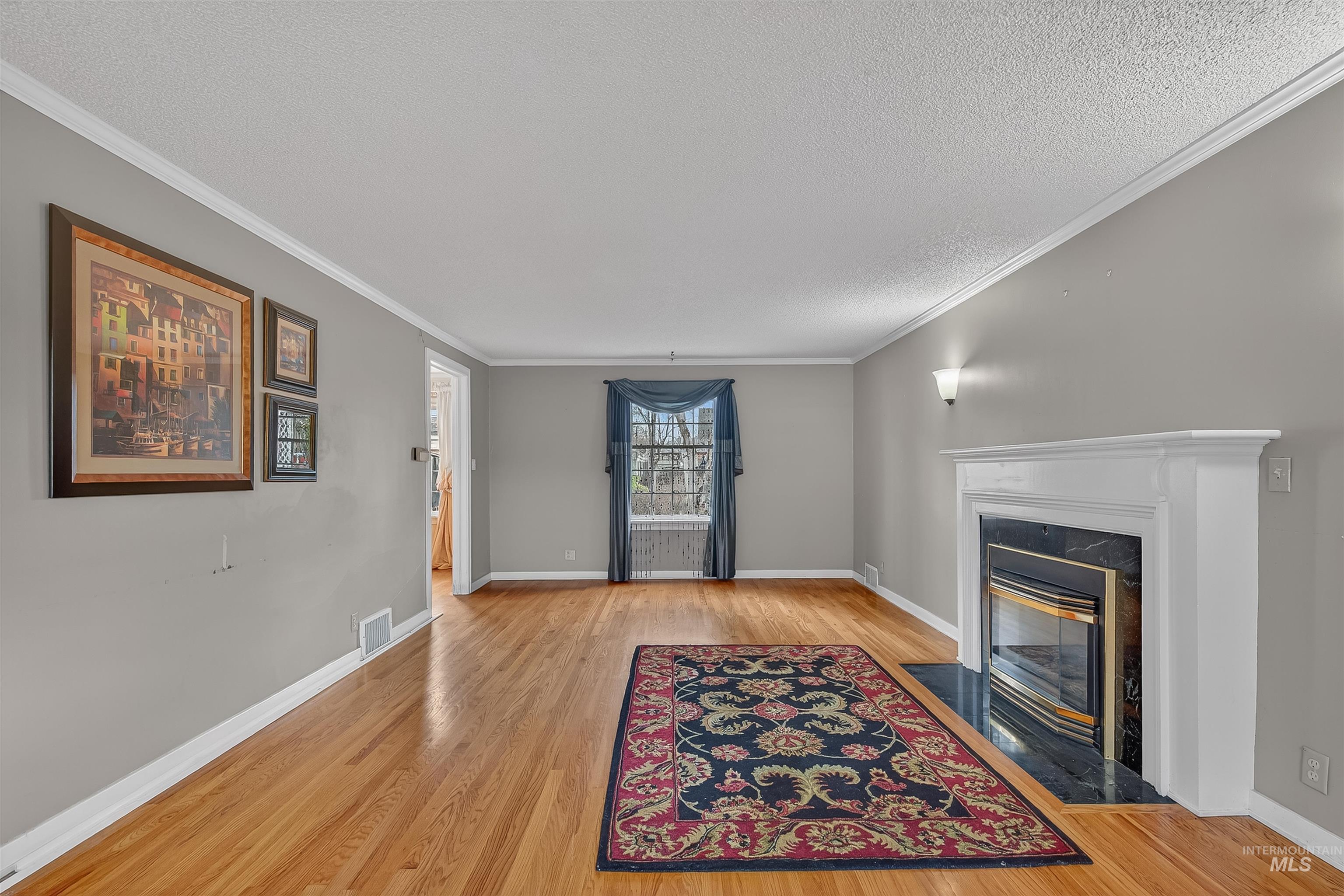 property viewer photo 5