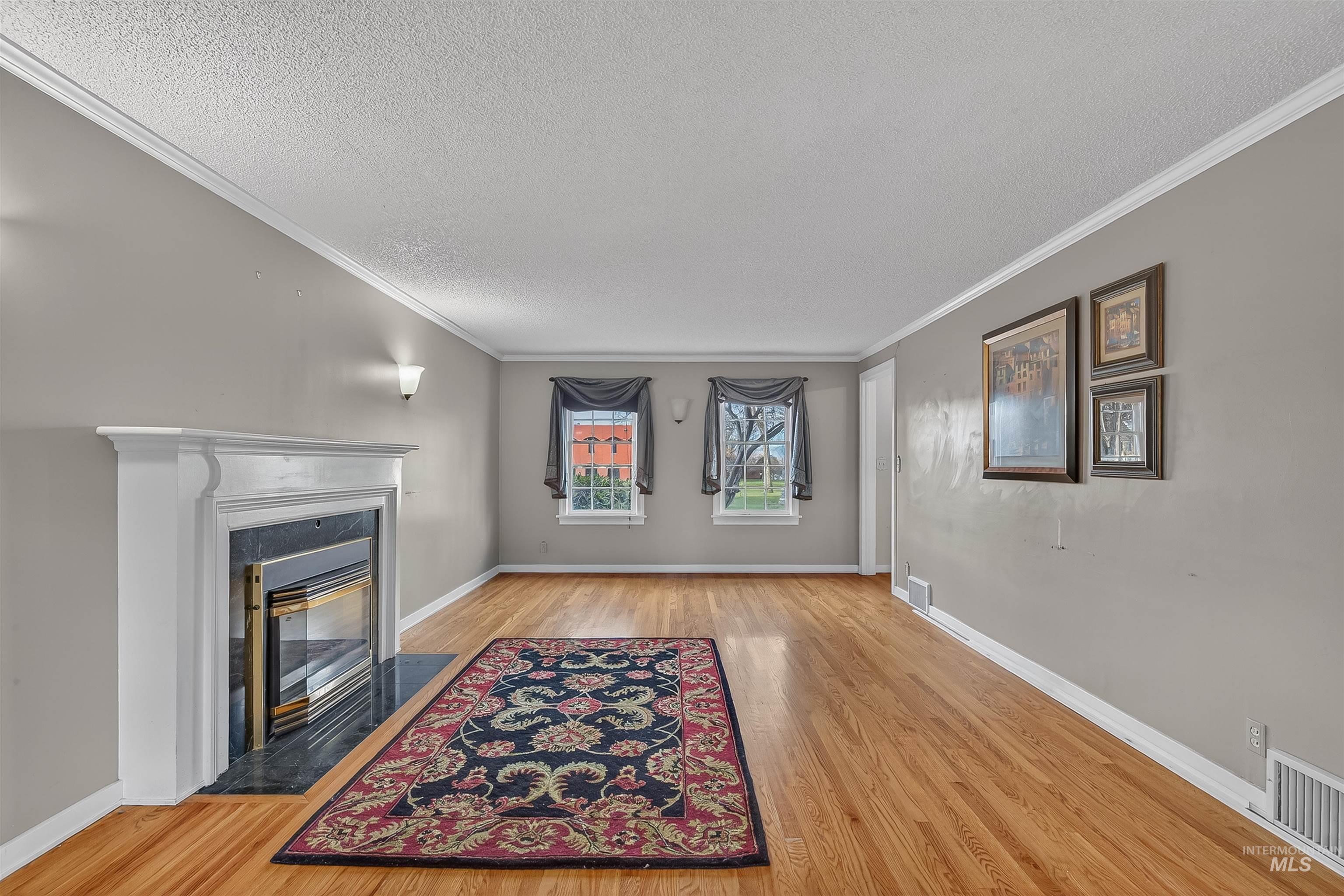 property viewer photo 6