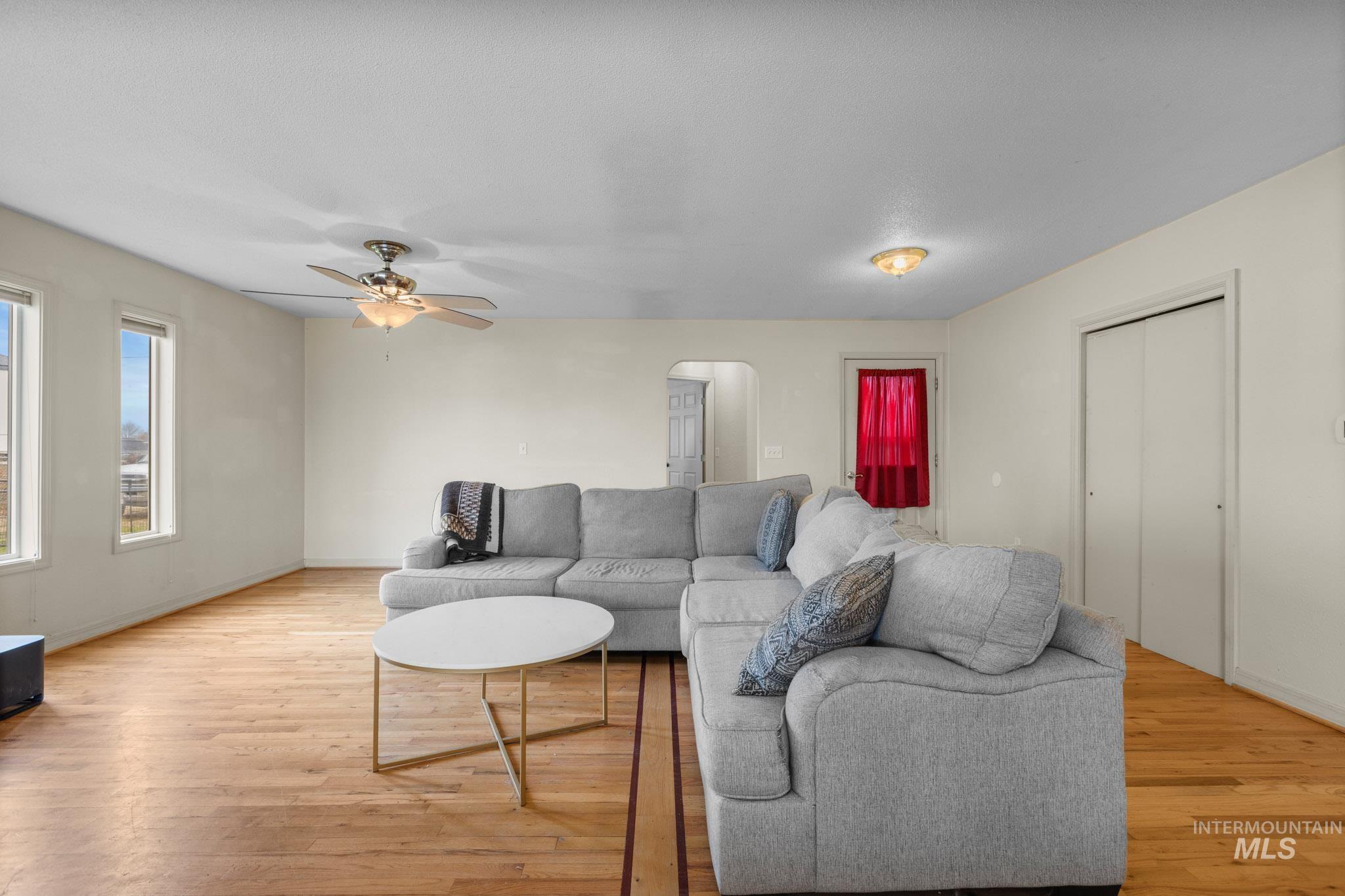 property viewer photo 15
