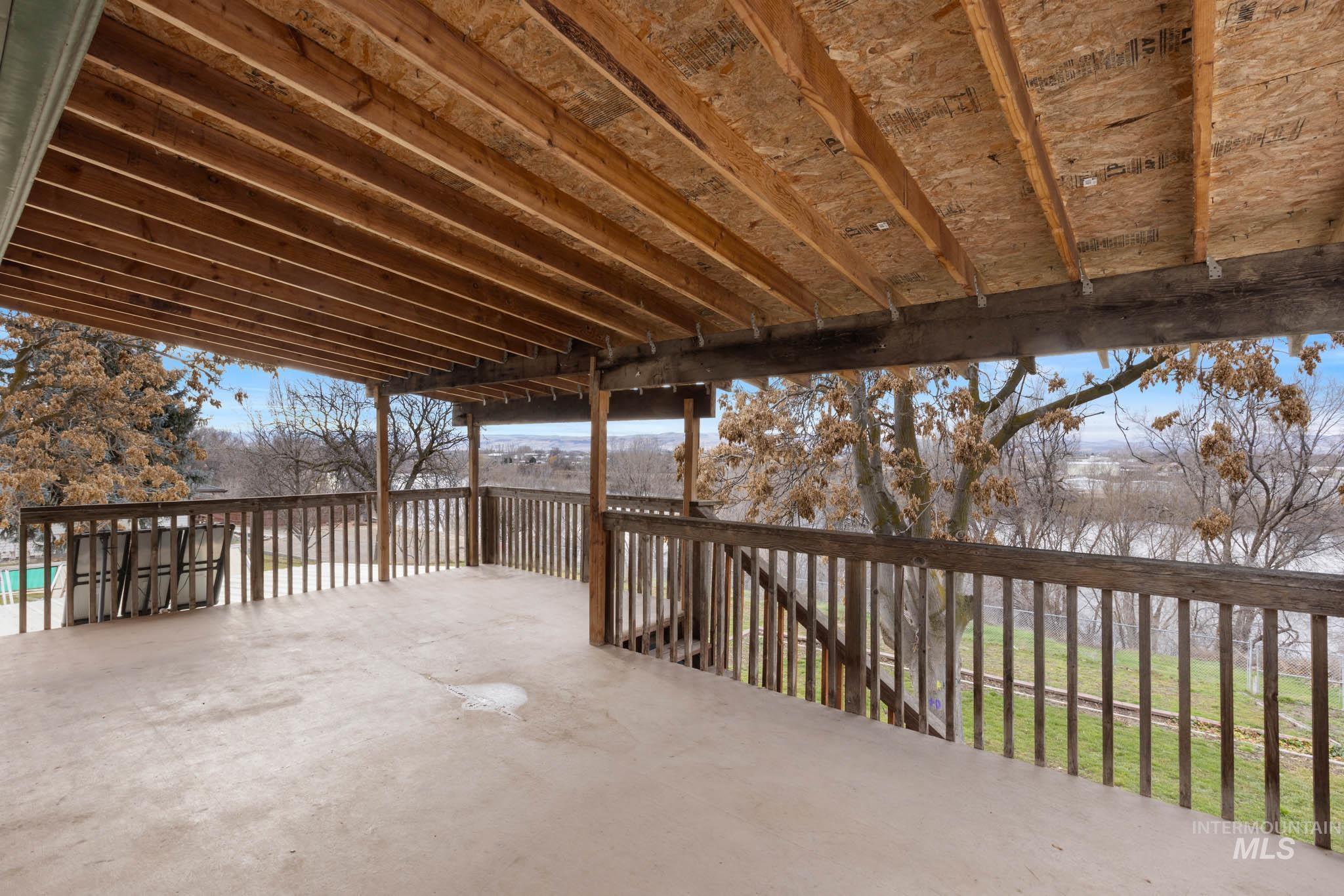 property viewer photo 47
