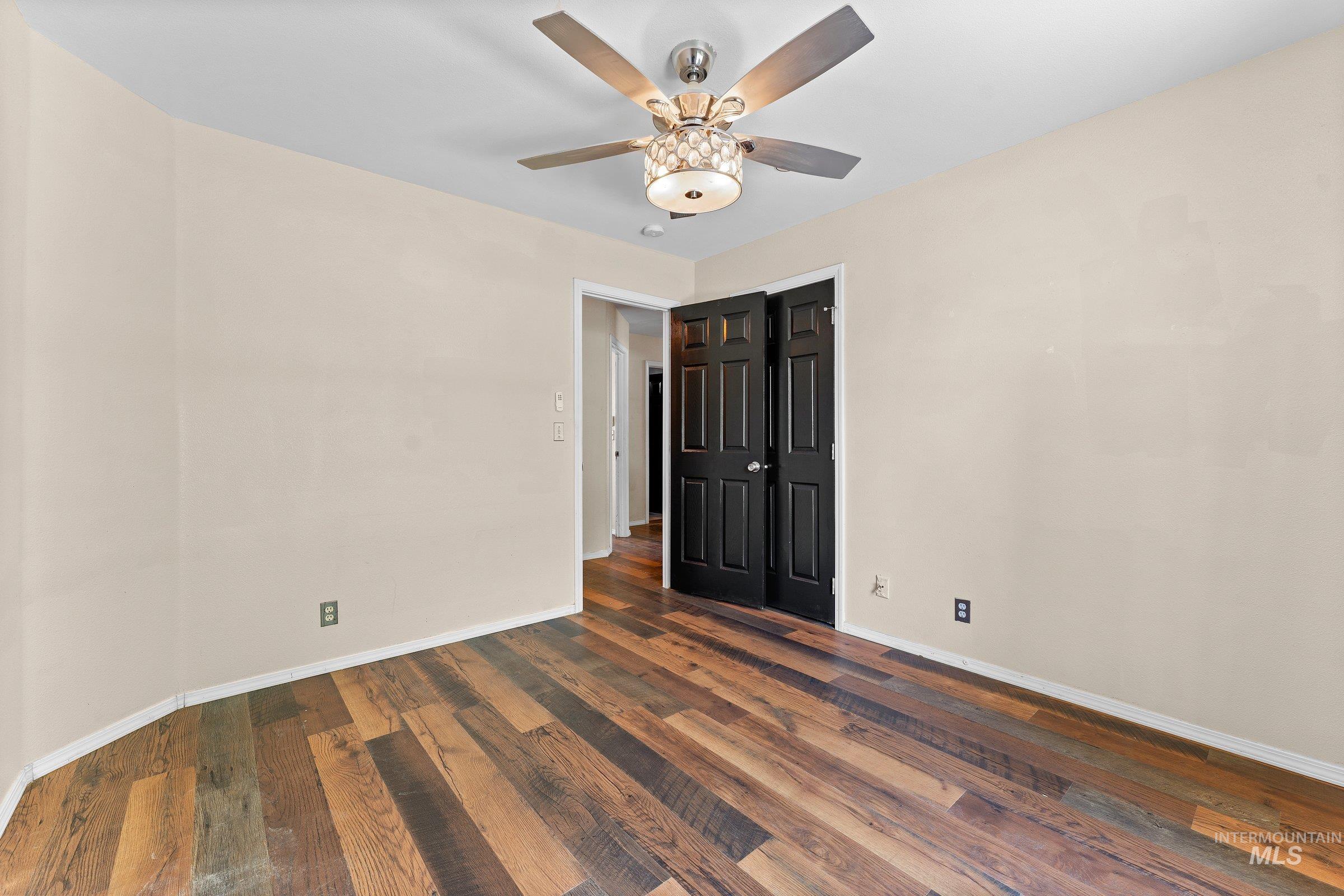 property viewer photo 14