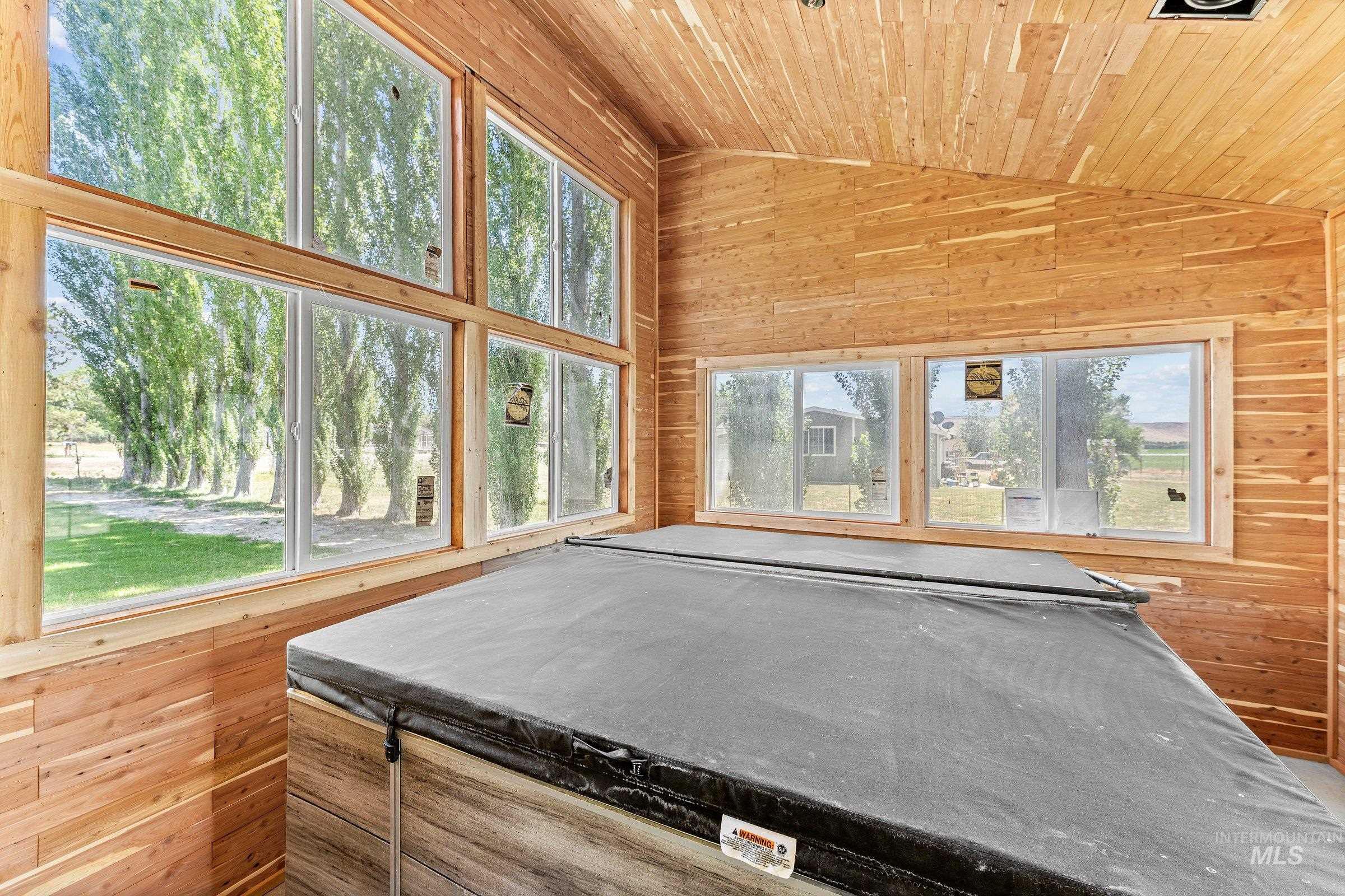 property viewer photo 17