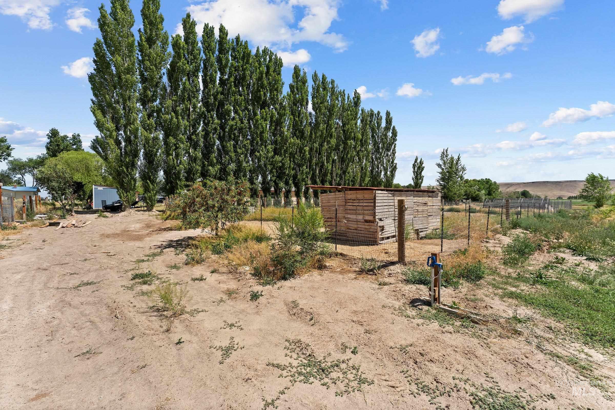 property viewer photo 20