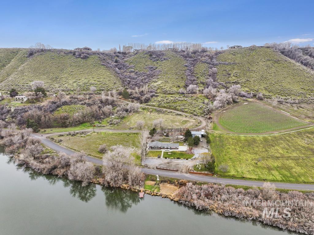 main property photo 36