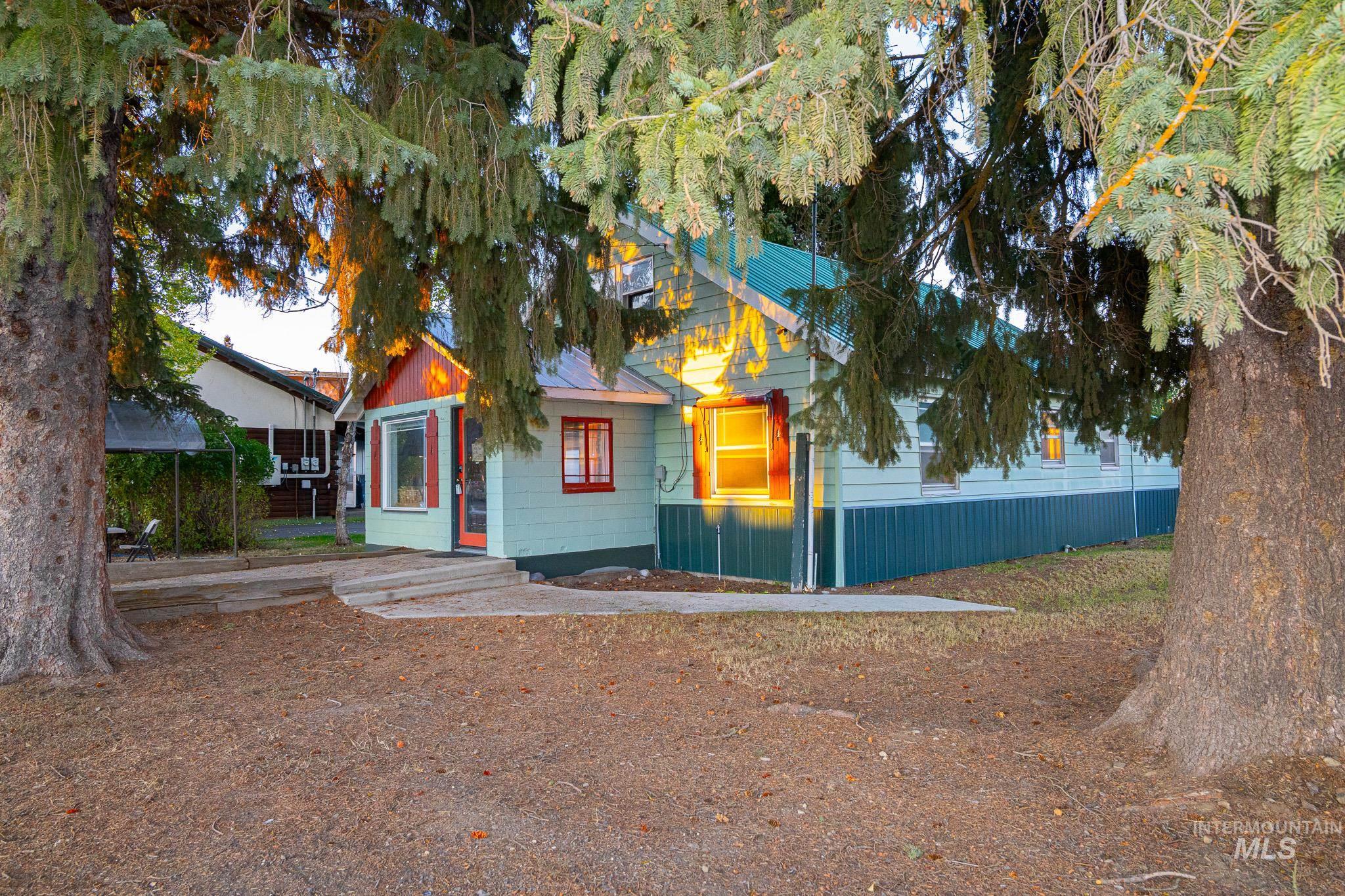 main property photo 6