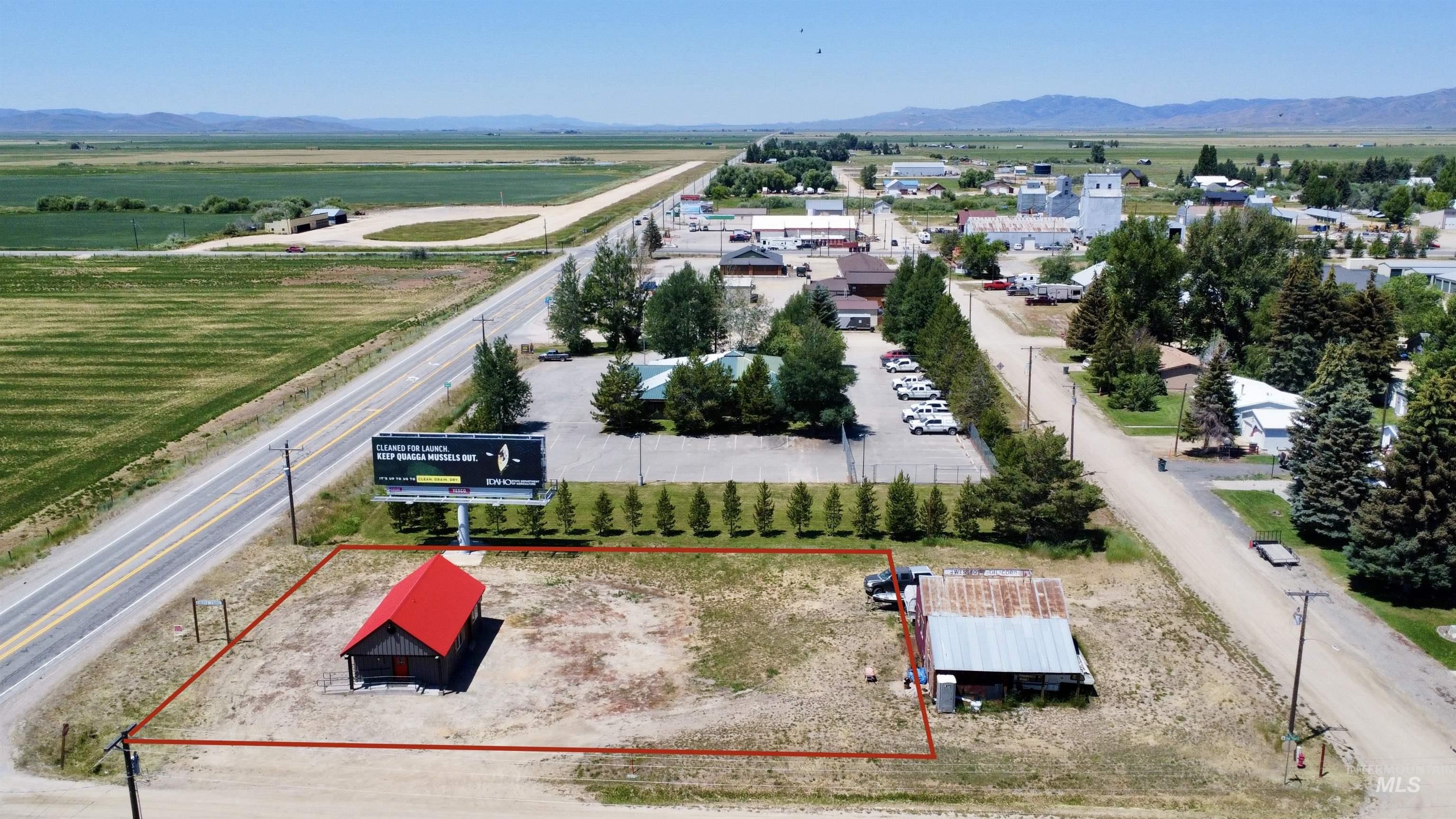main property photo 22