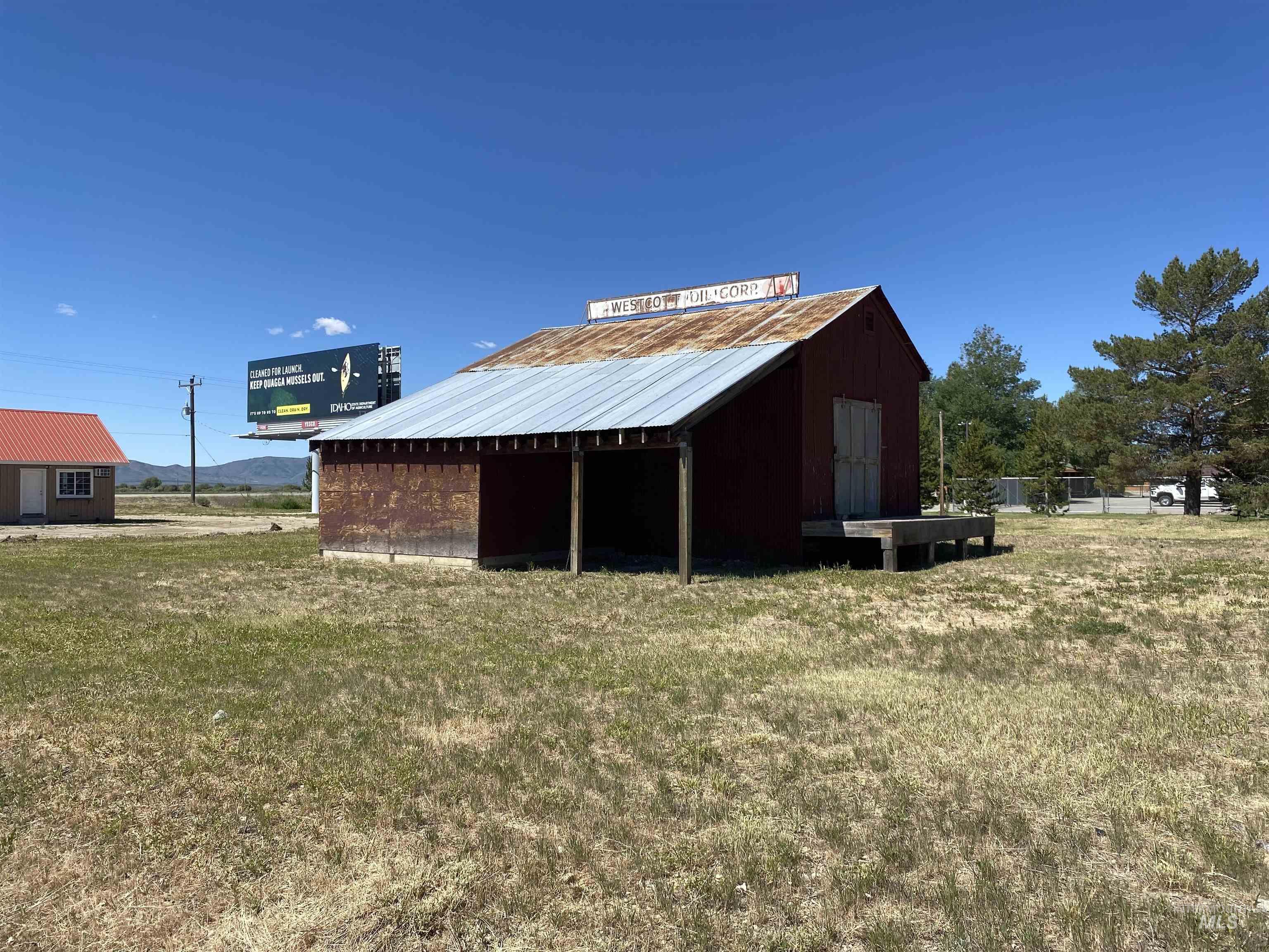 main property photo 10