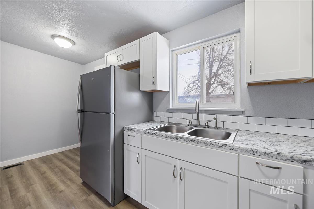 property viewer photo 10