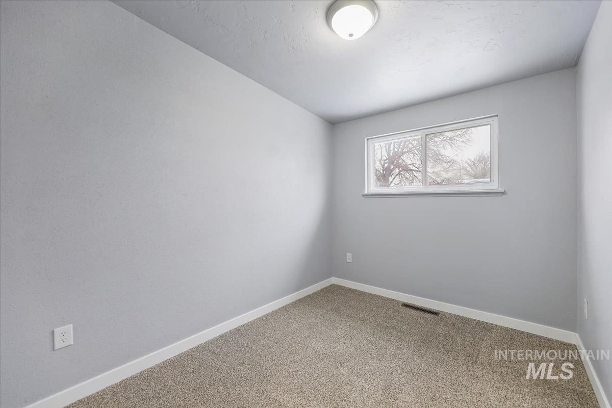 property viewer photo 12