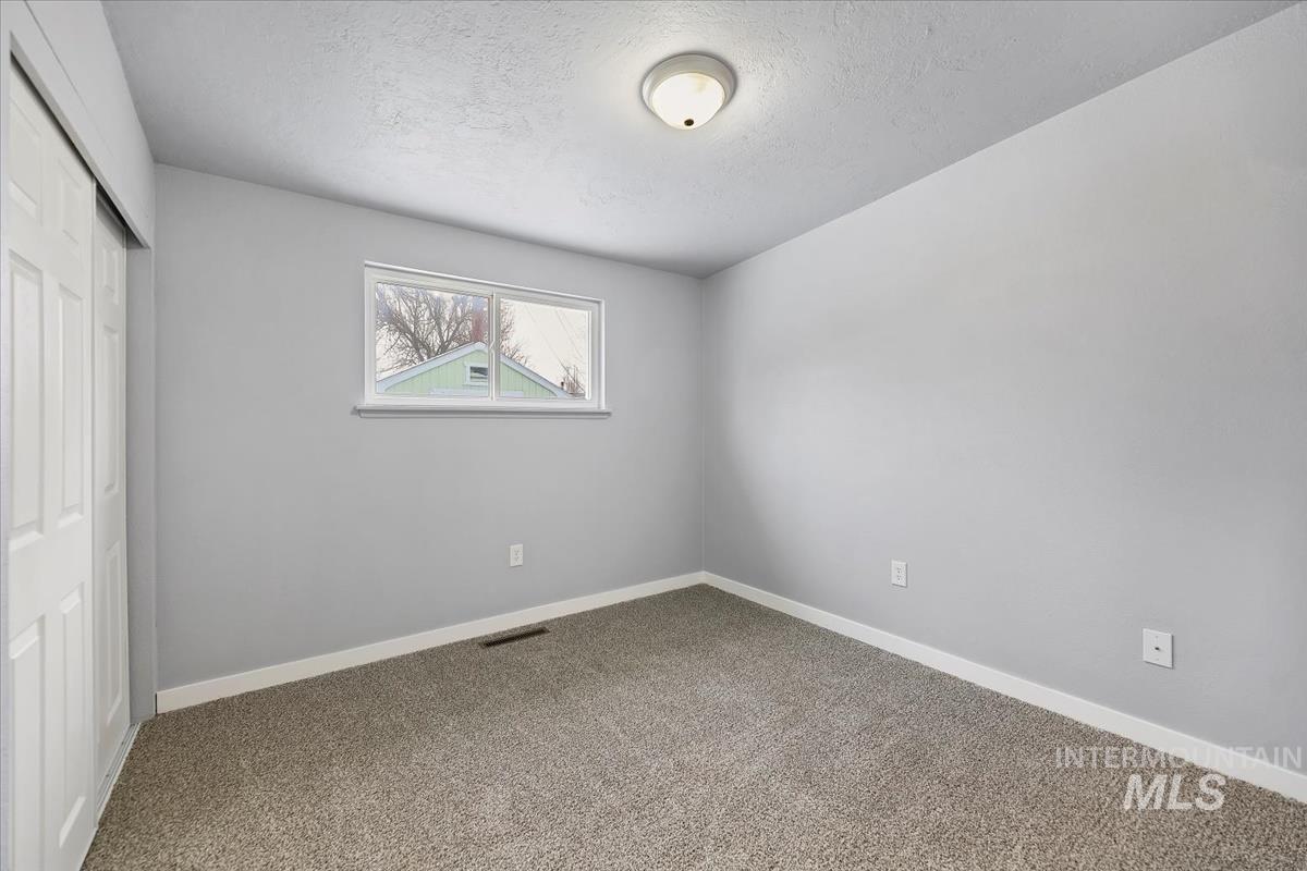 property viewer photo 17