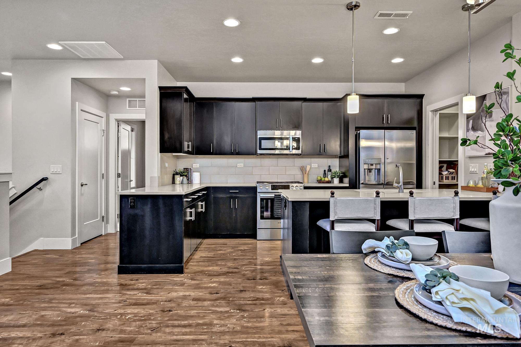 property viewer photo 11