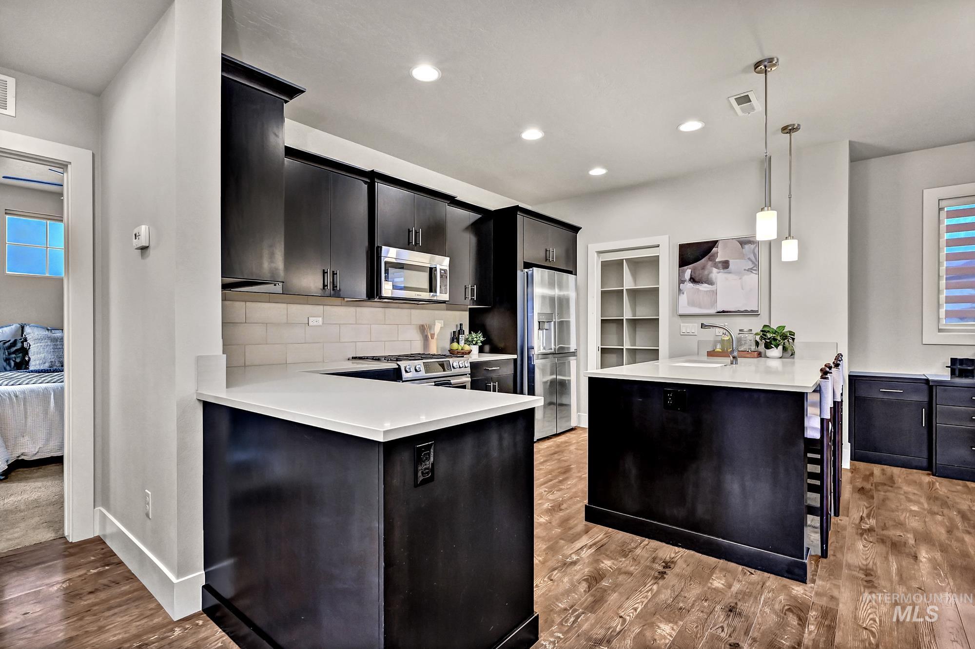 property viewer photo 15