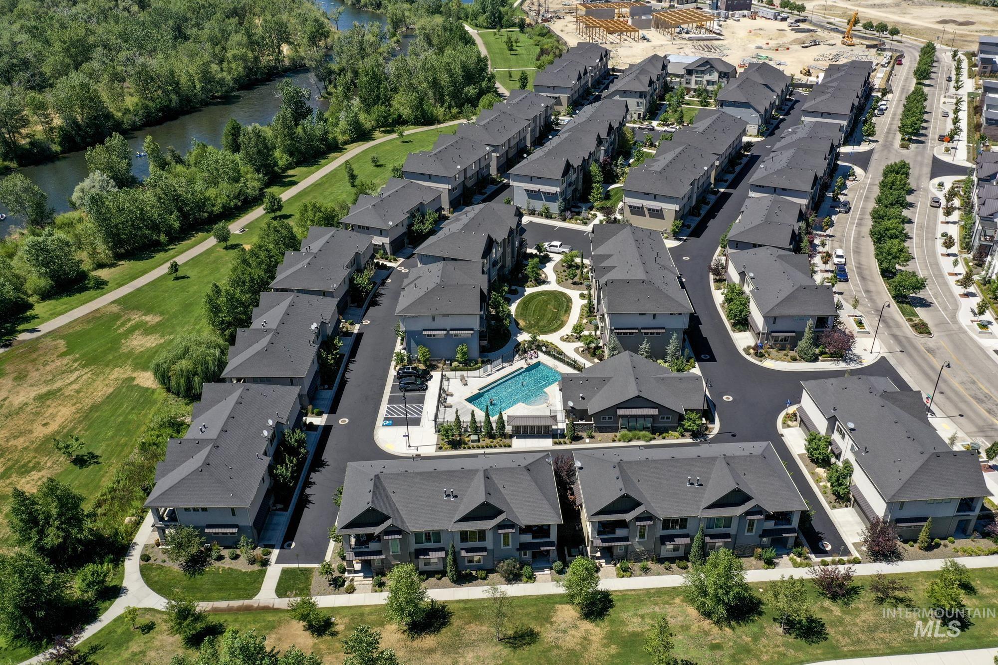 property viewer photo 38