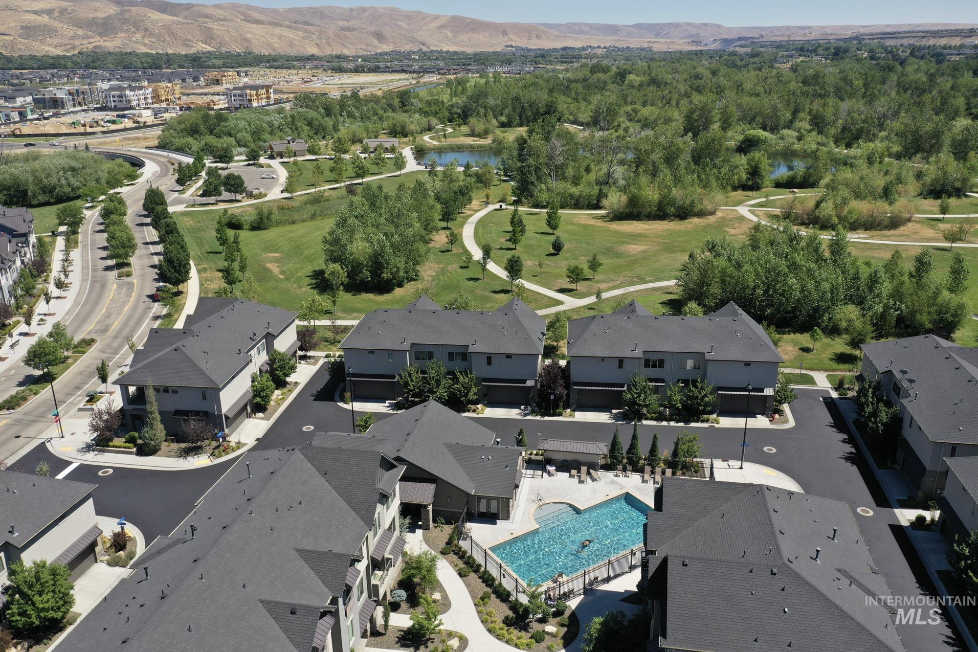 property viewer photo 44