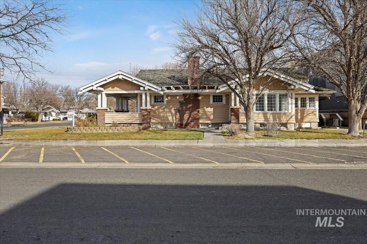 main property photo 24