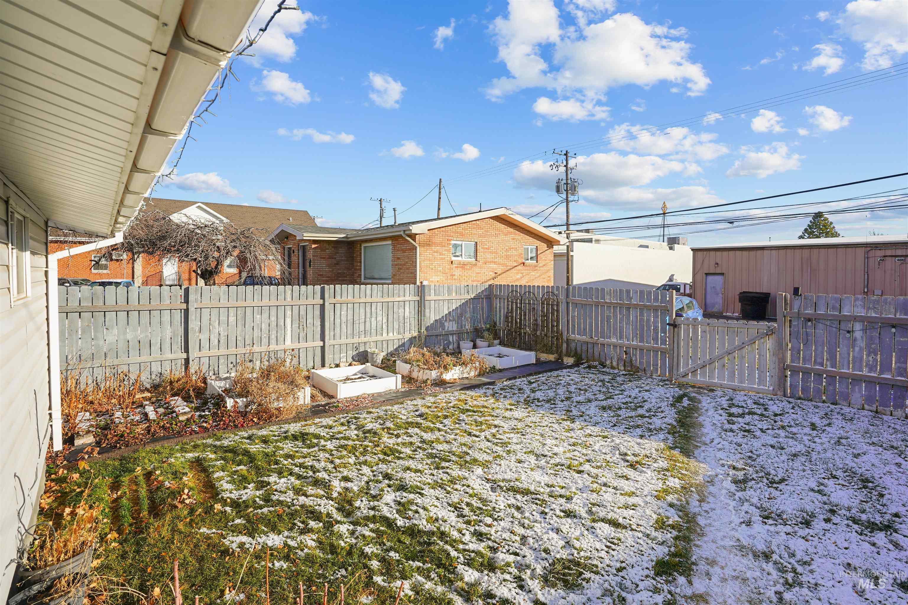 property viewer photo 18