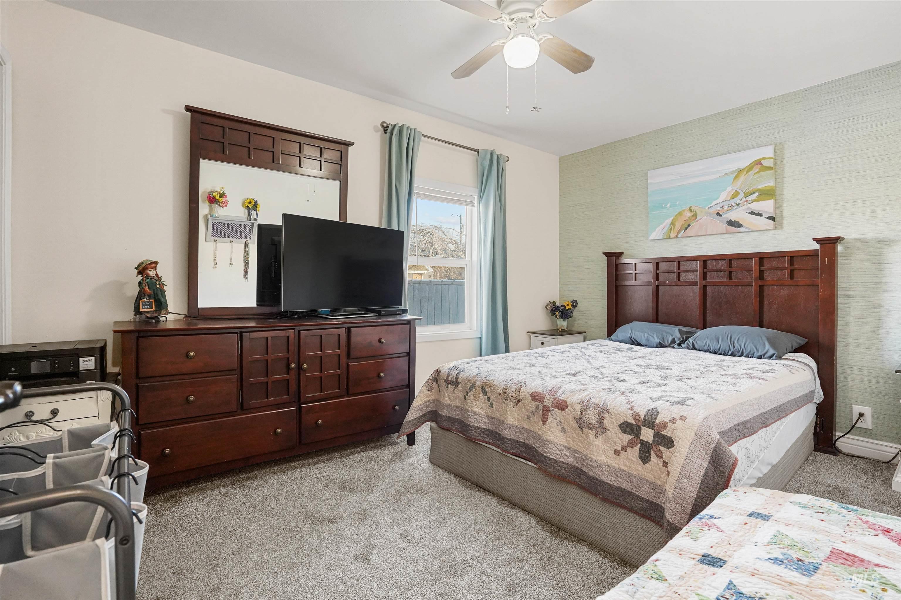 property viewer photo 7
