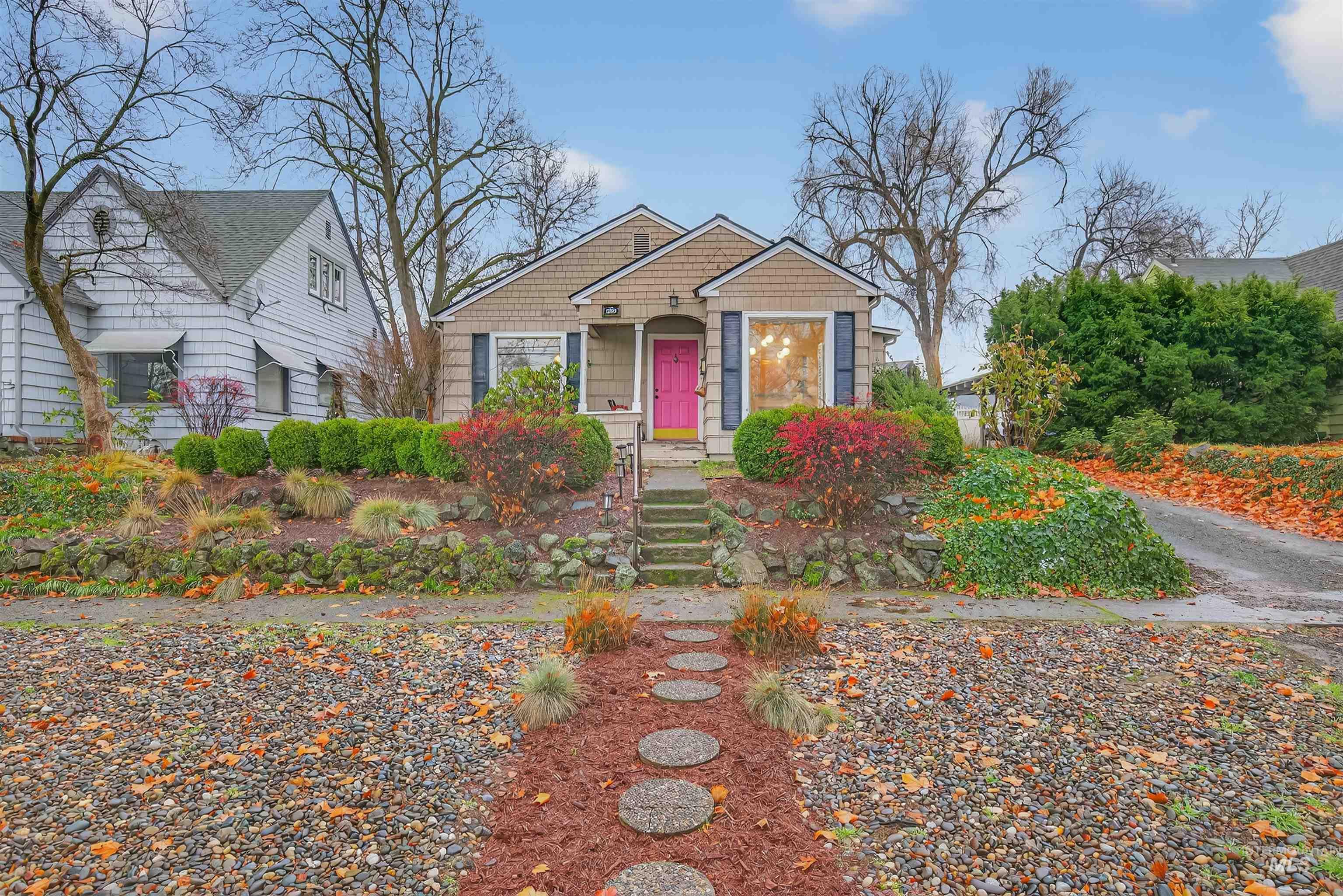 main property photo 0