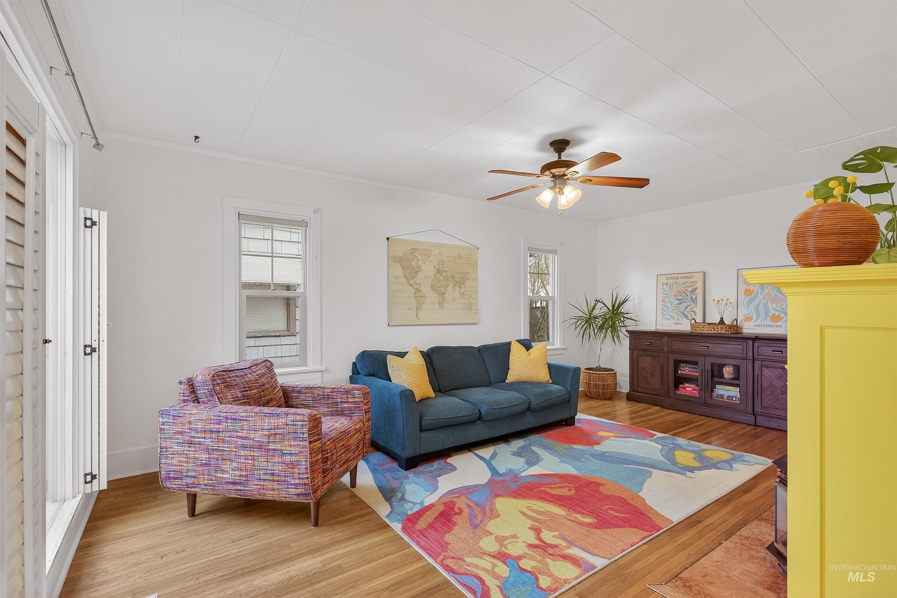property viewer photo 1