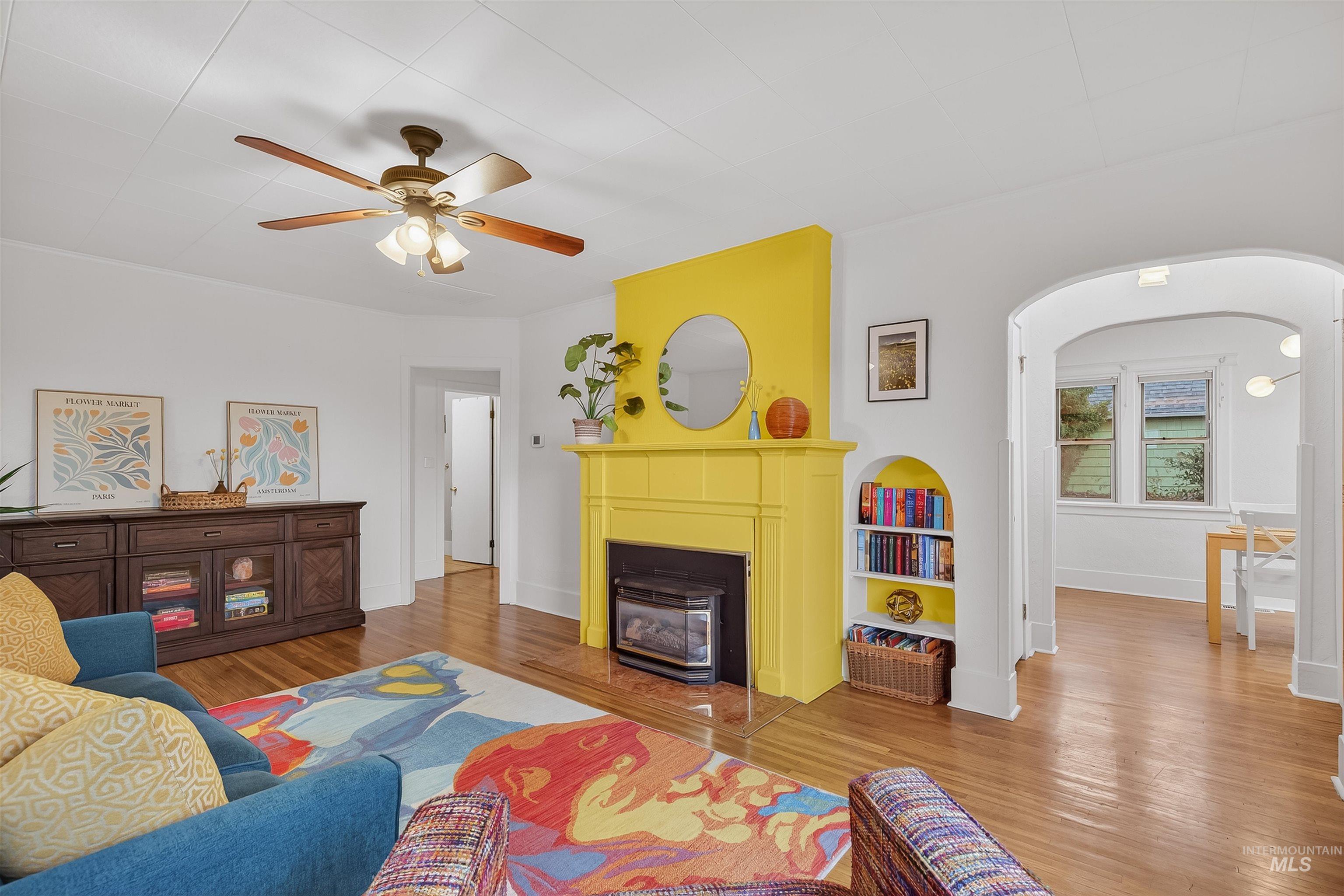 property viewer photo 2