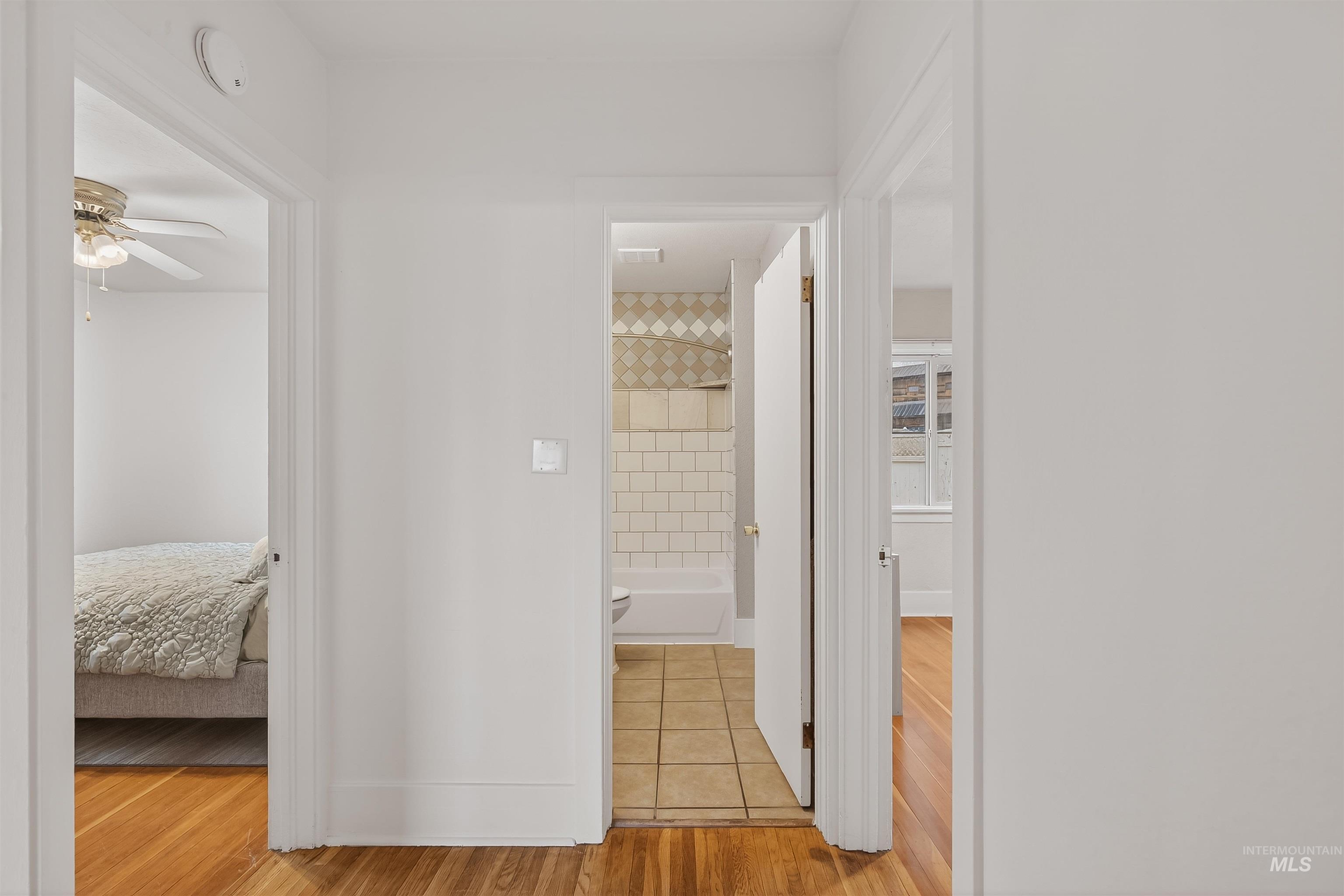 property viewer photo 21