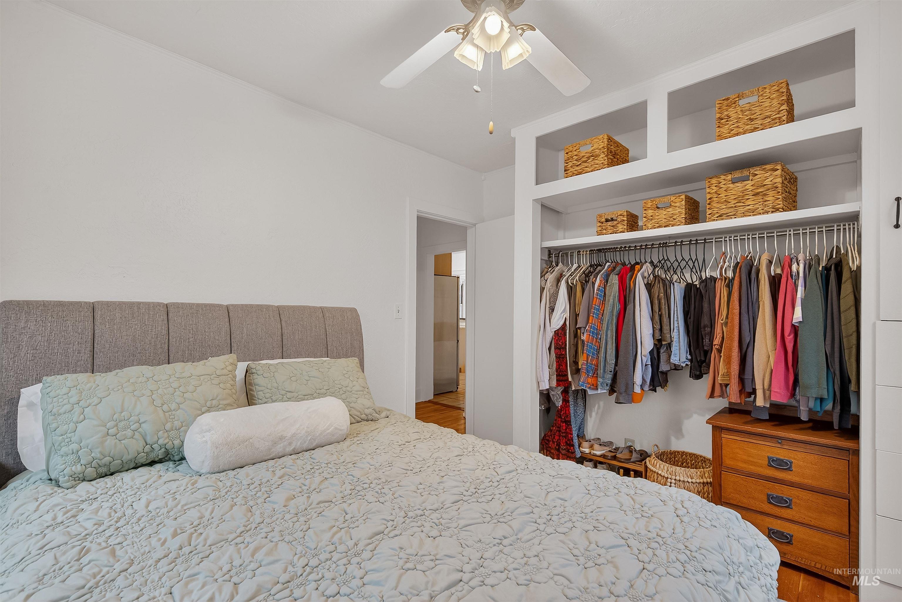 property viewer photo 23
