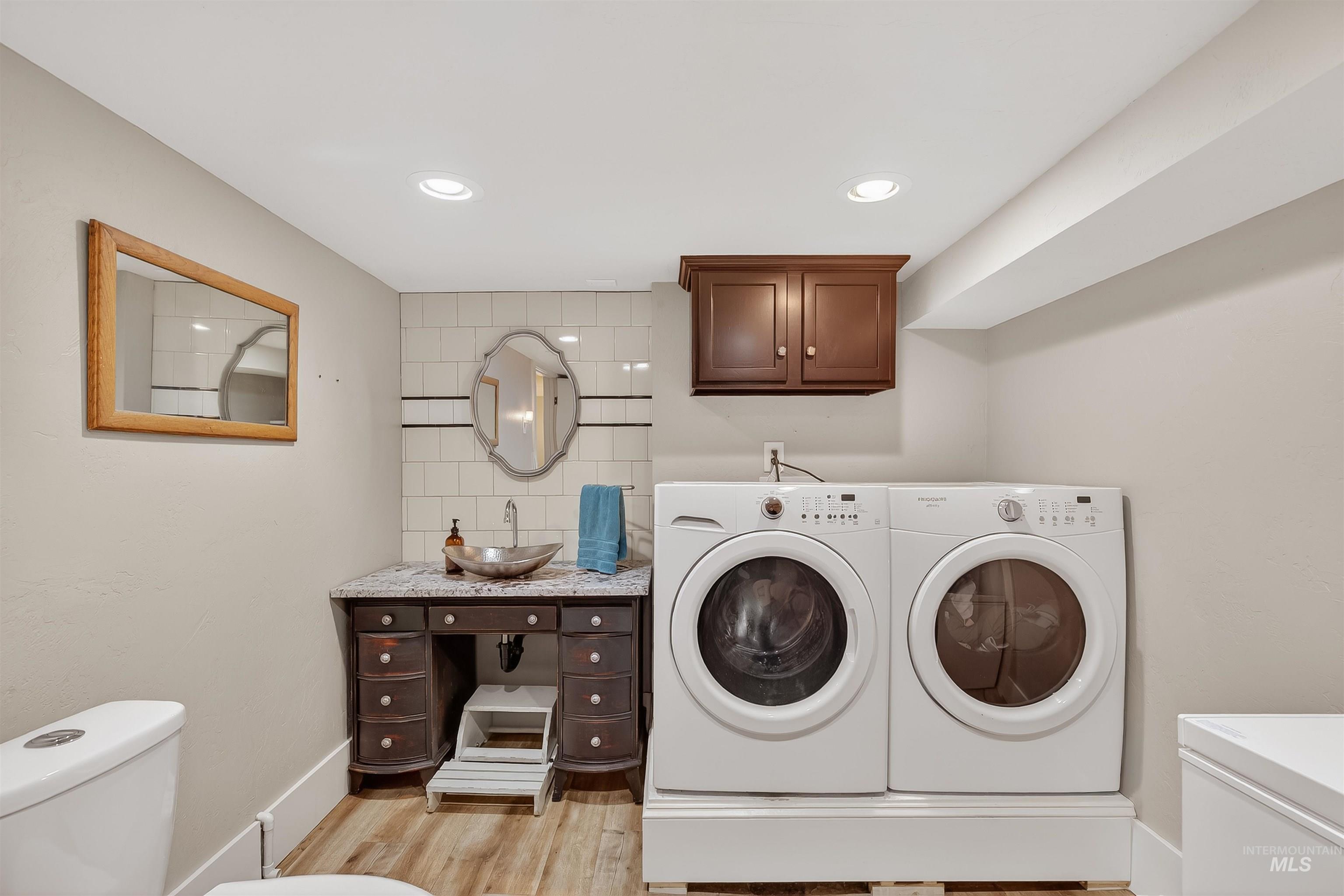 property viewer photo 30