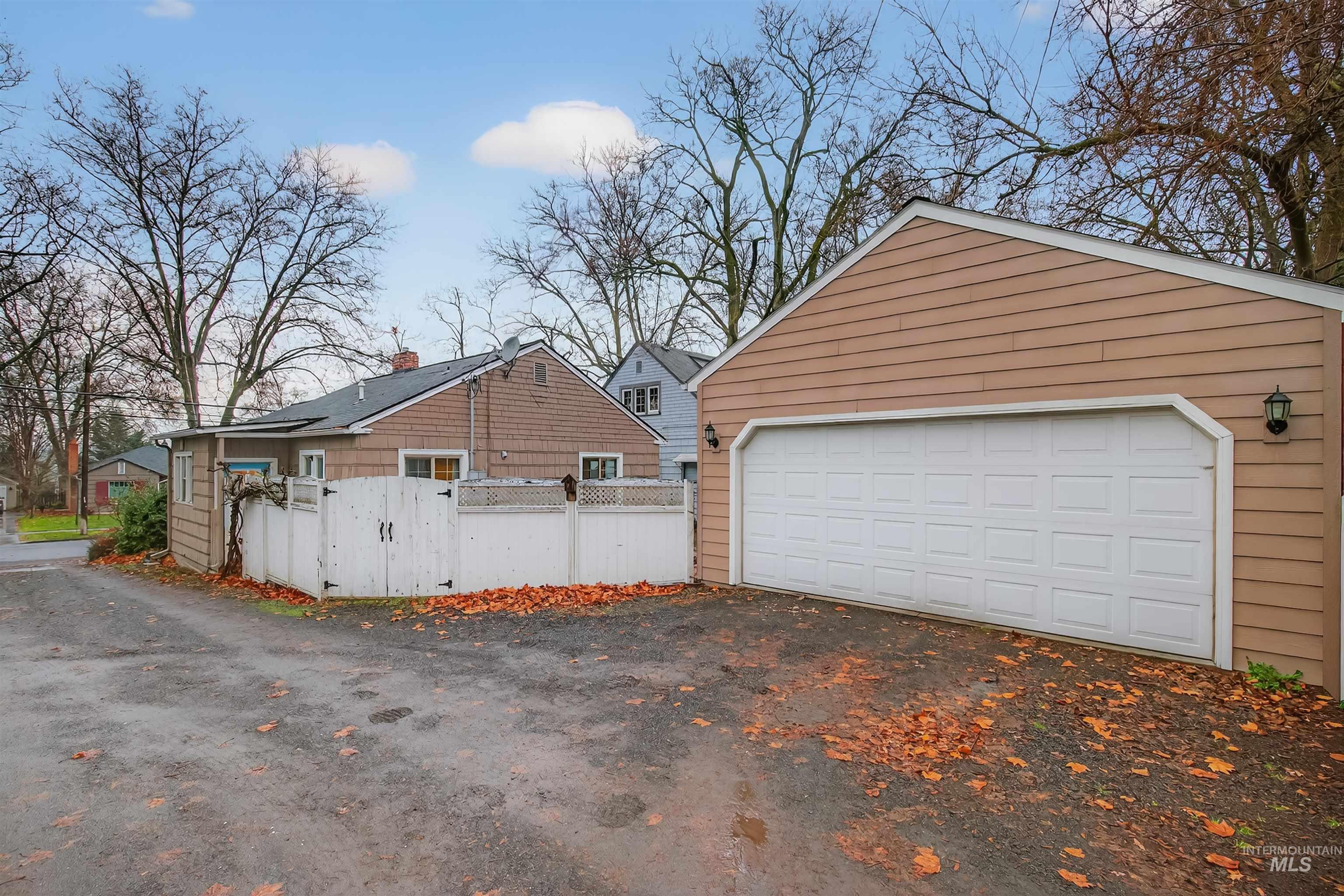 property viewer photo 38