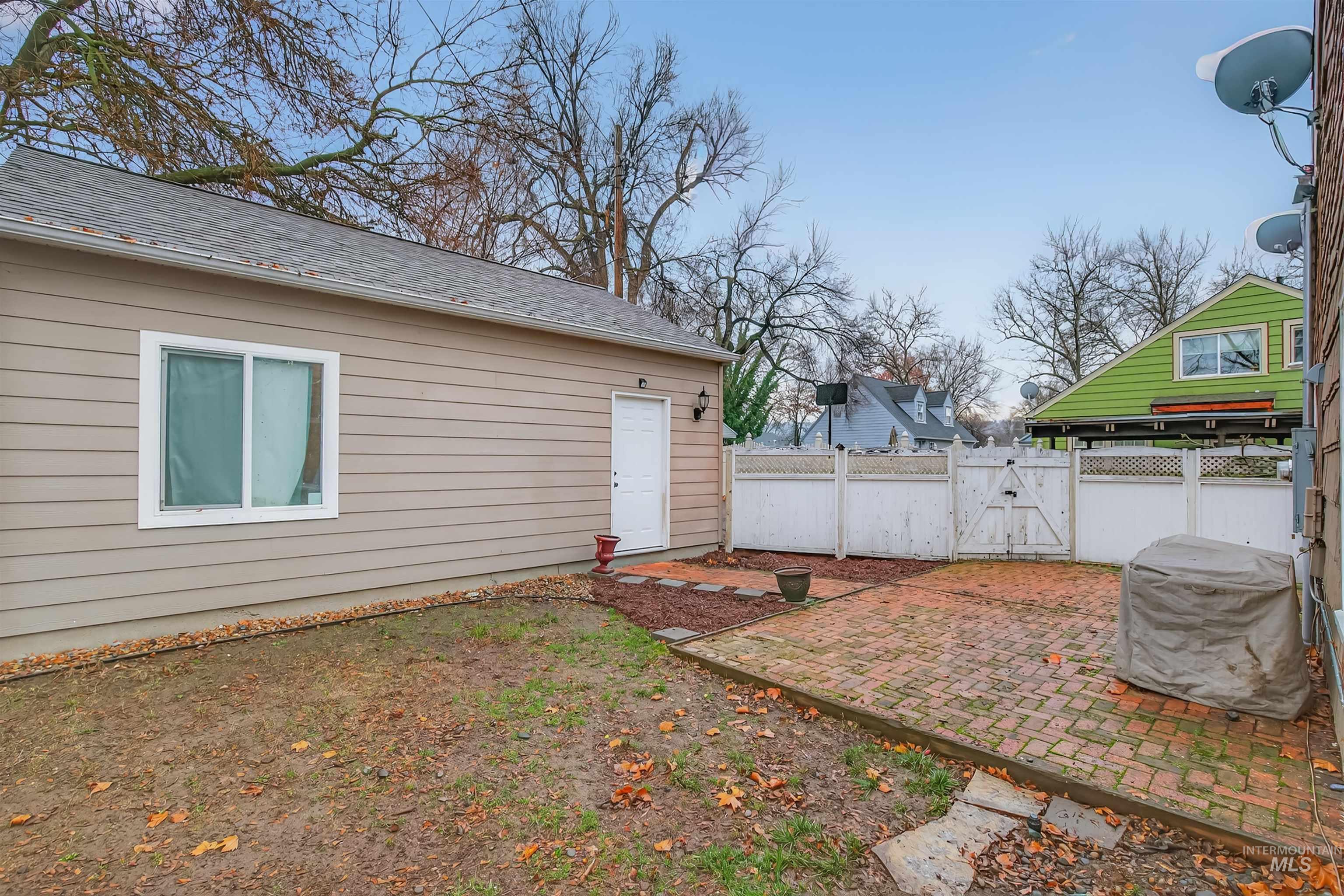 property viewer photo 39
