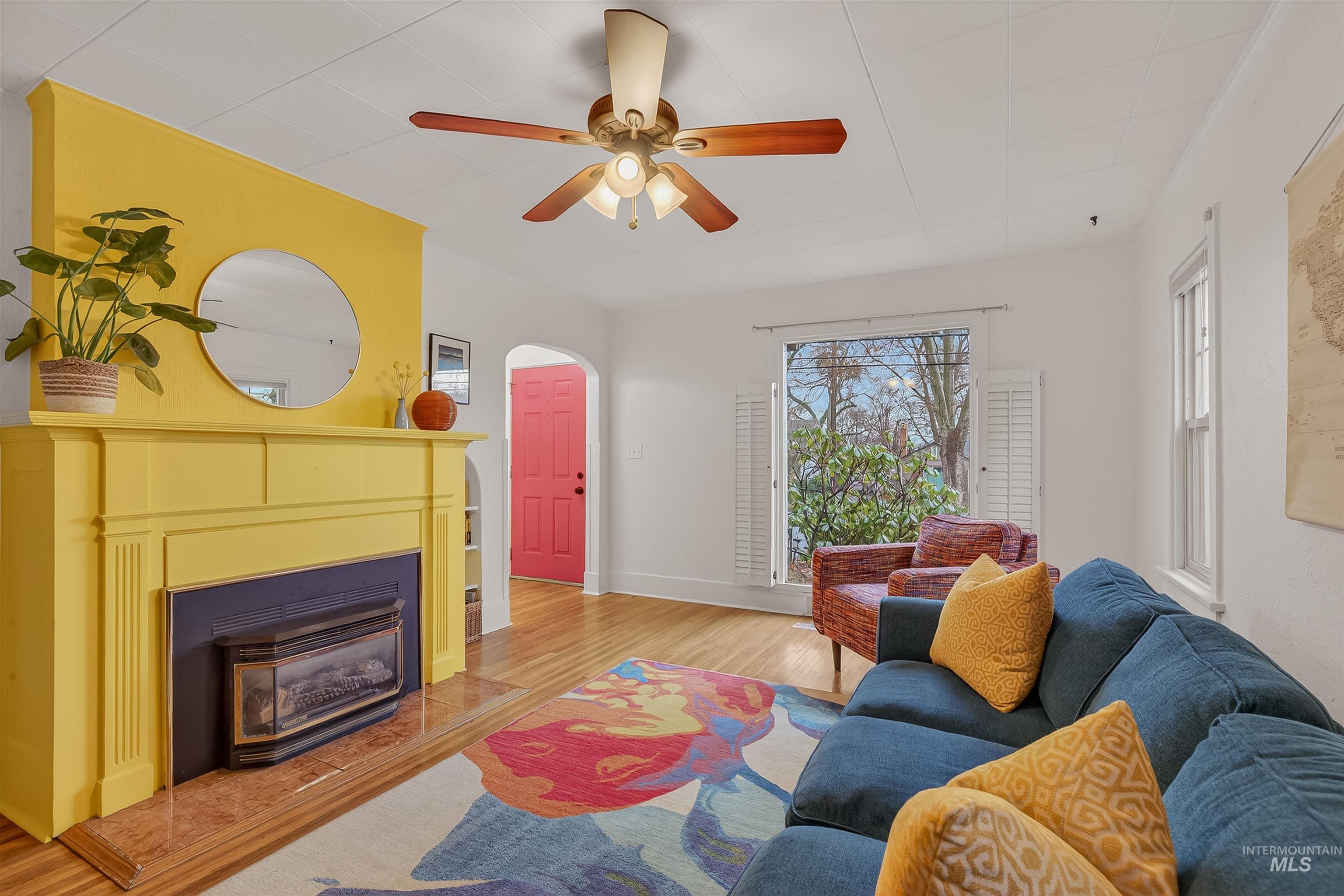 property viewer photo 4