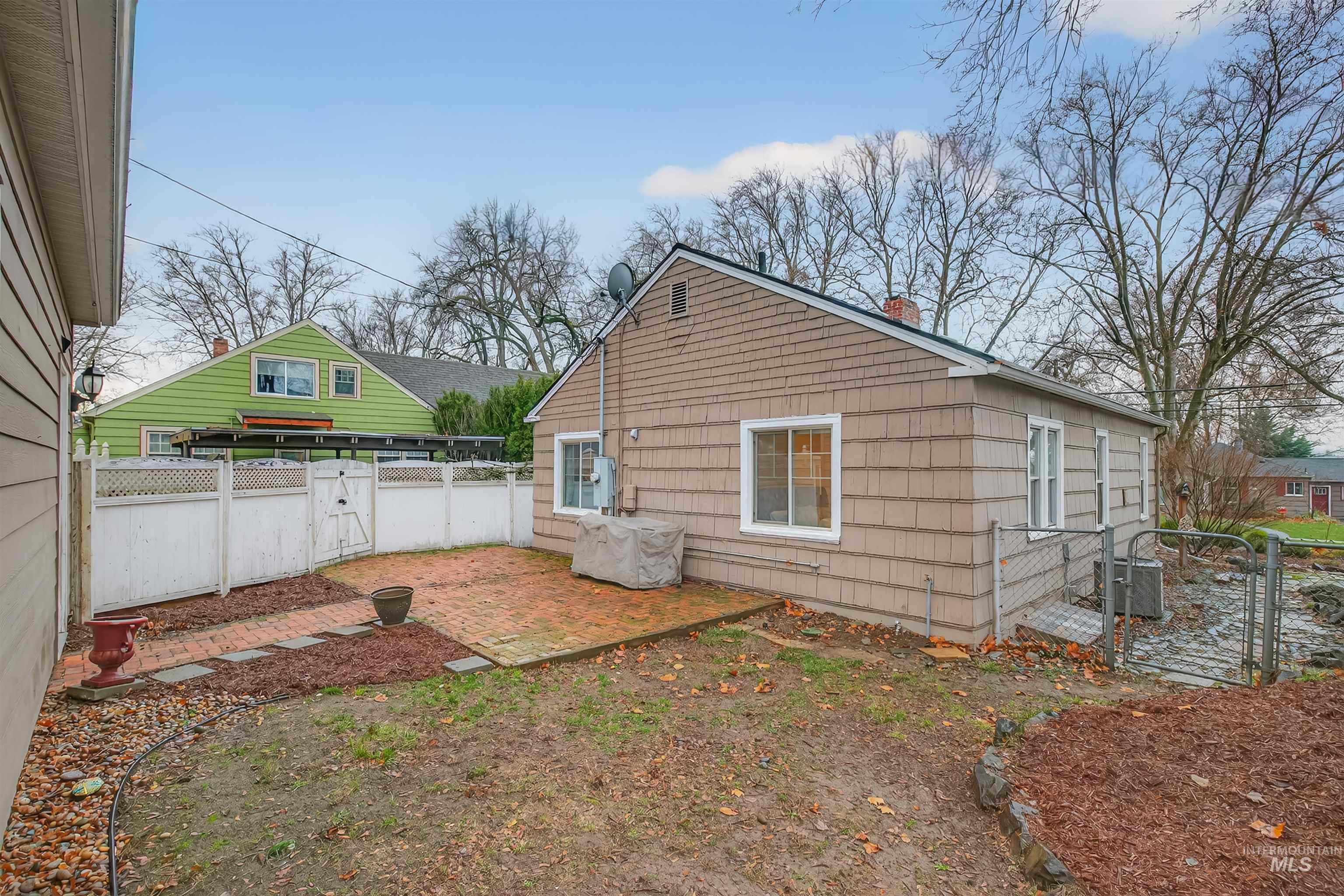 property viewer photo 40
