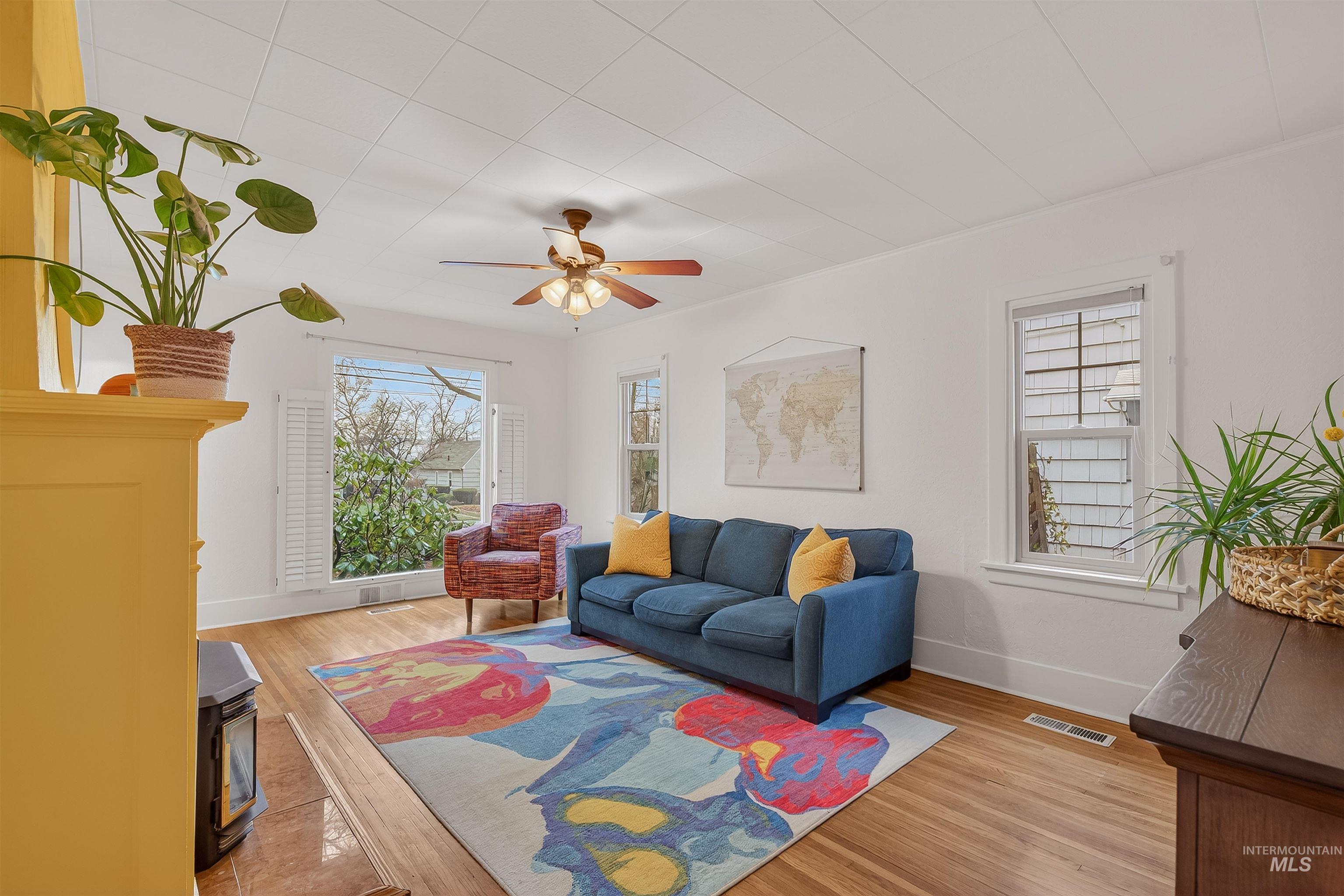 property viewer photo 7