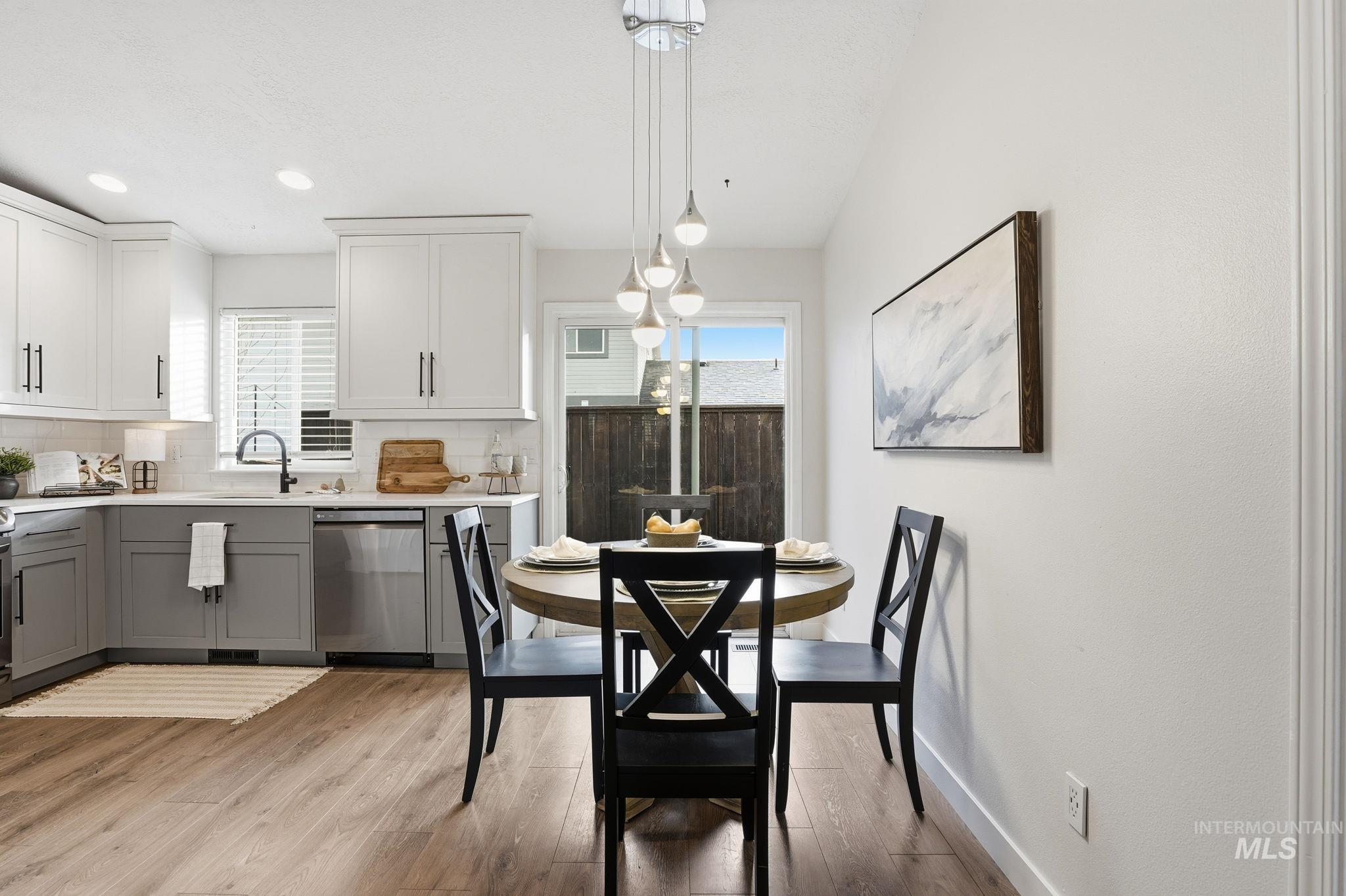 property viewer photo 11
