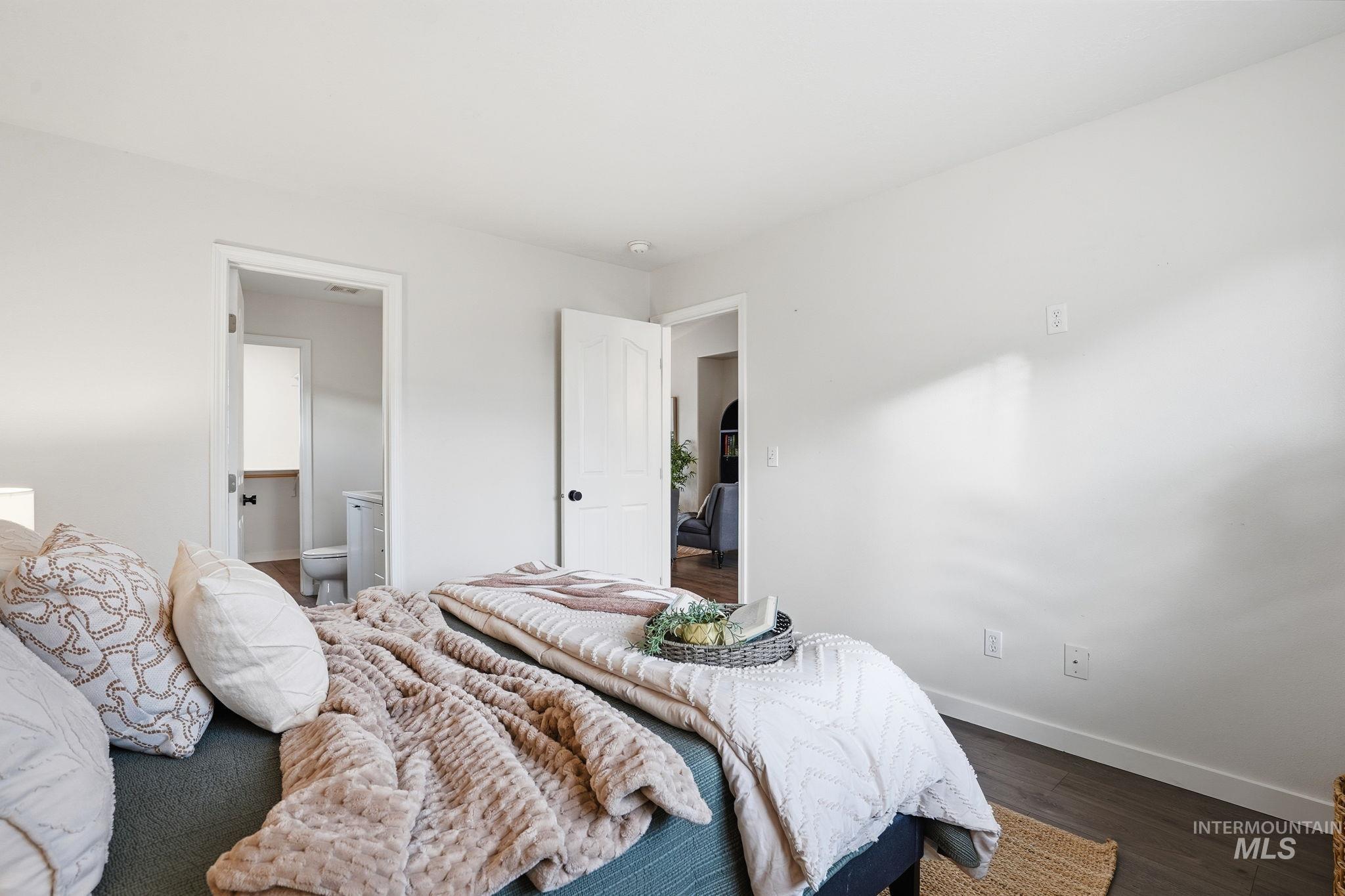 property viewer photo 14