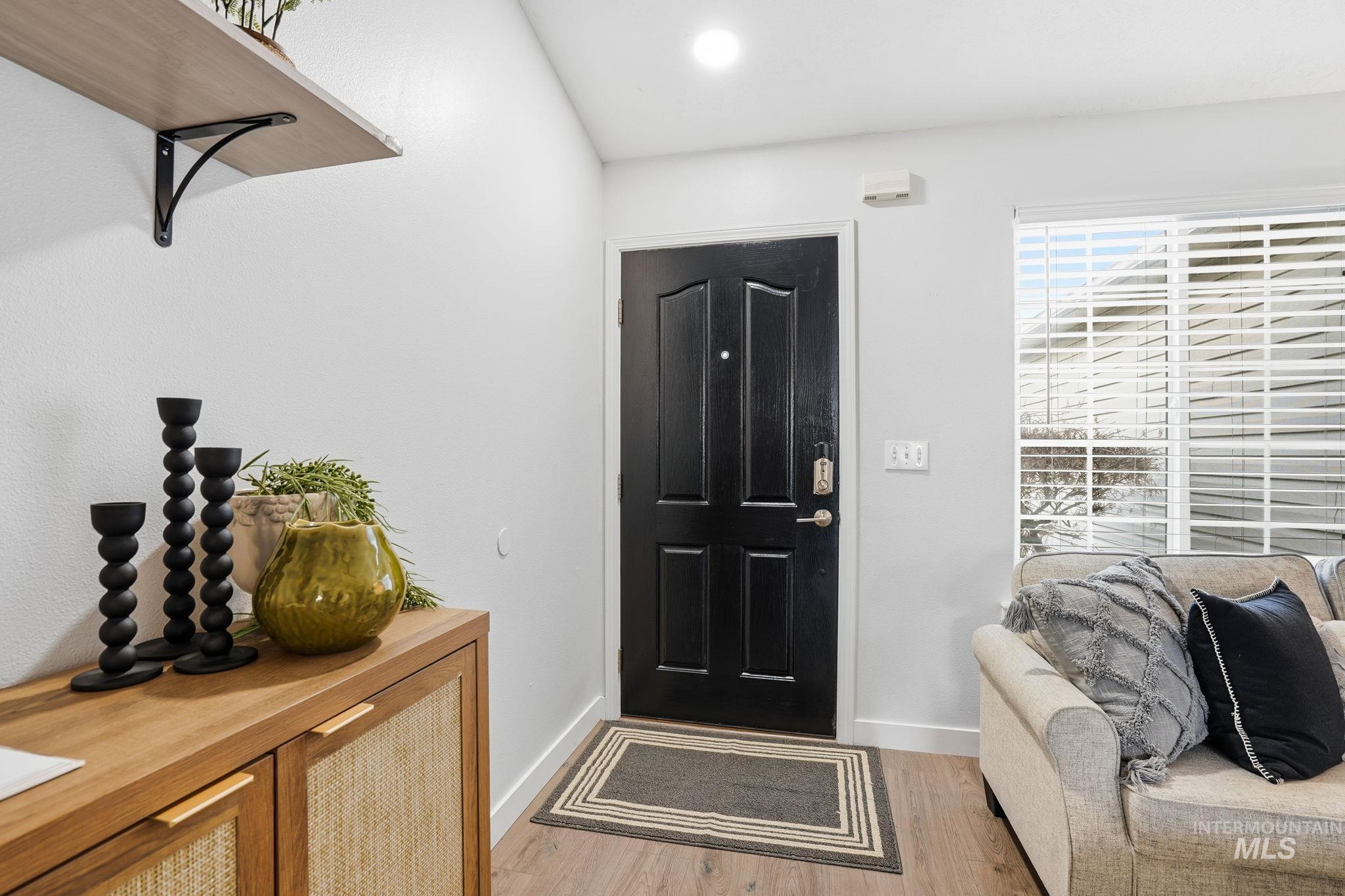 property viewer photo 2