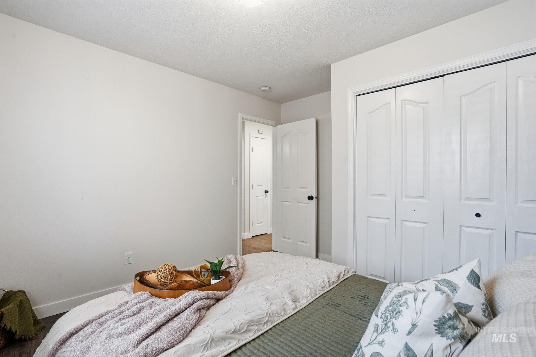 property viewer photo 20