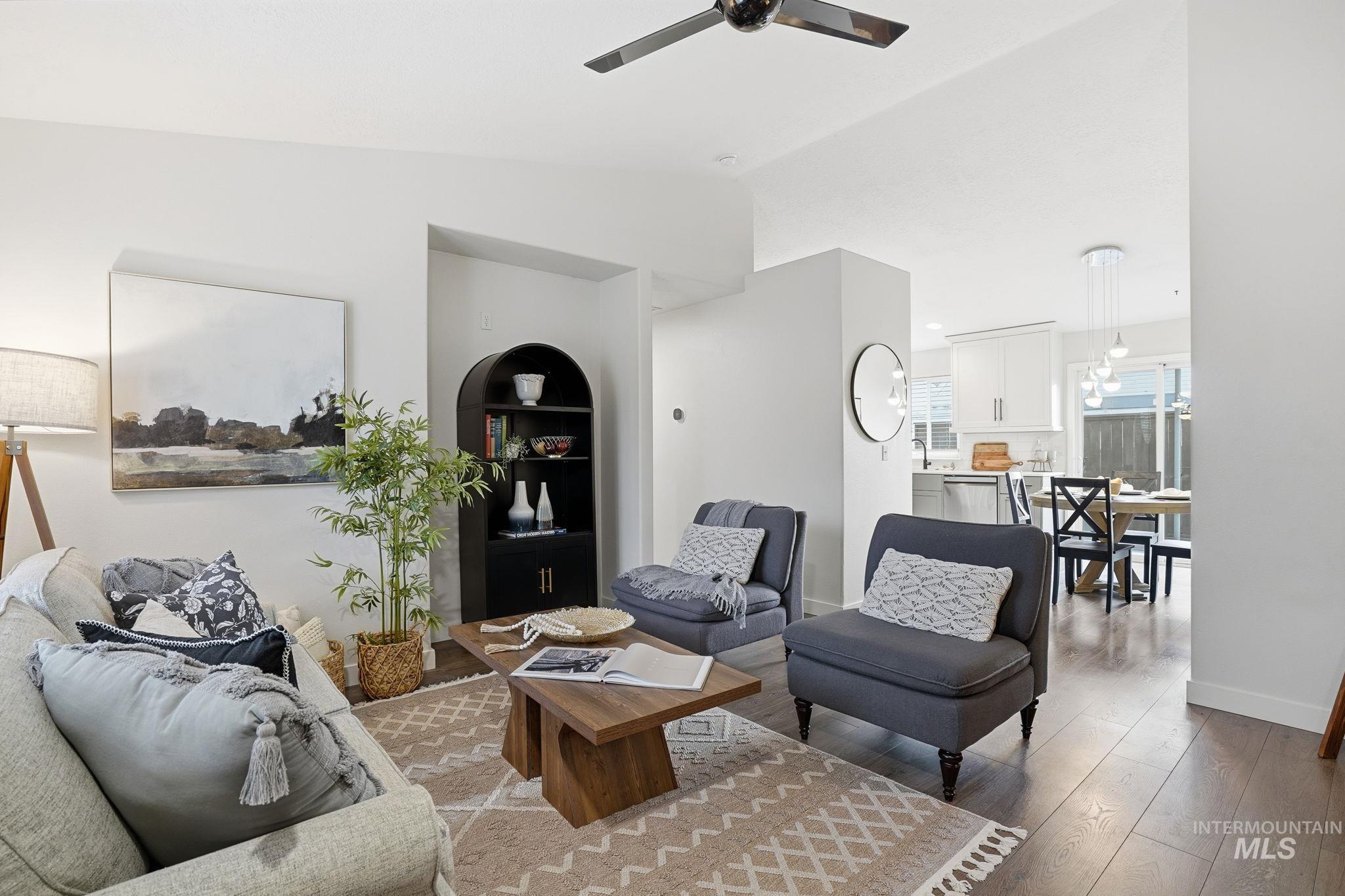 property viewer photo 5
