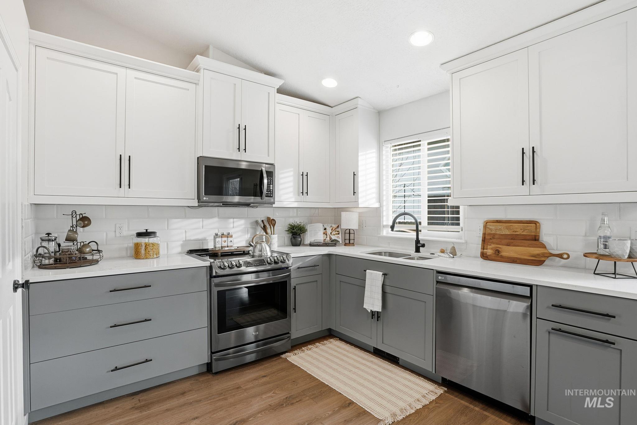 property viewer photo 8